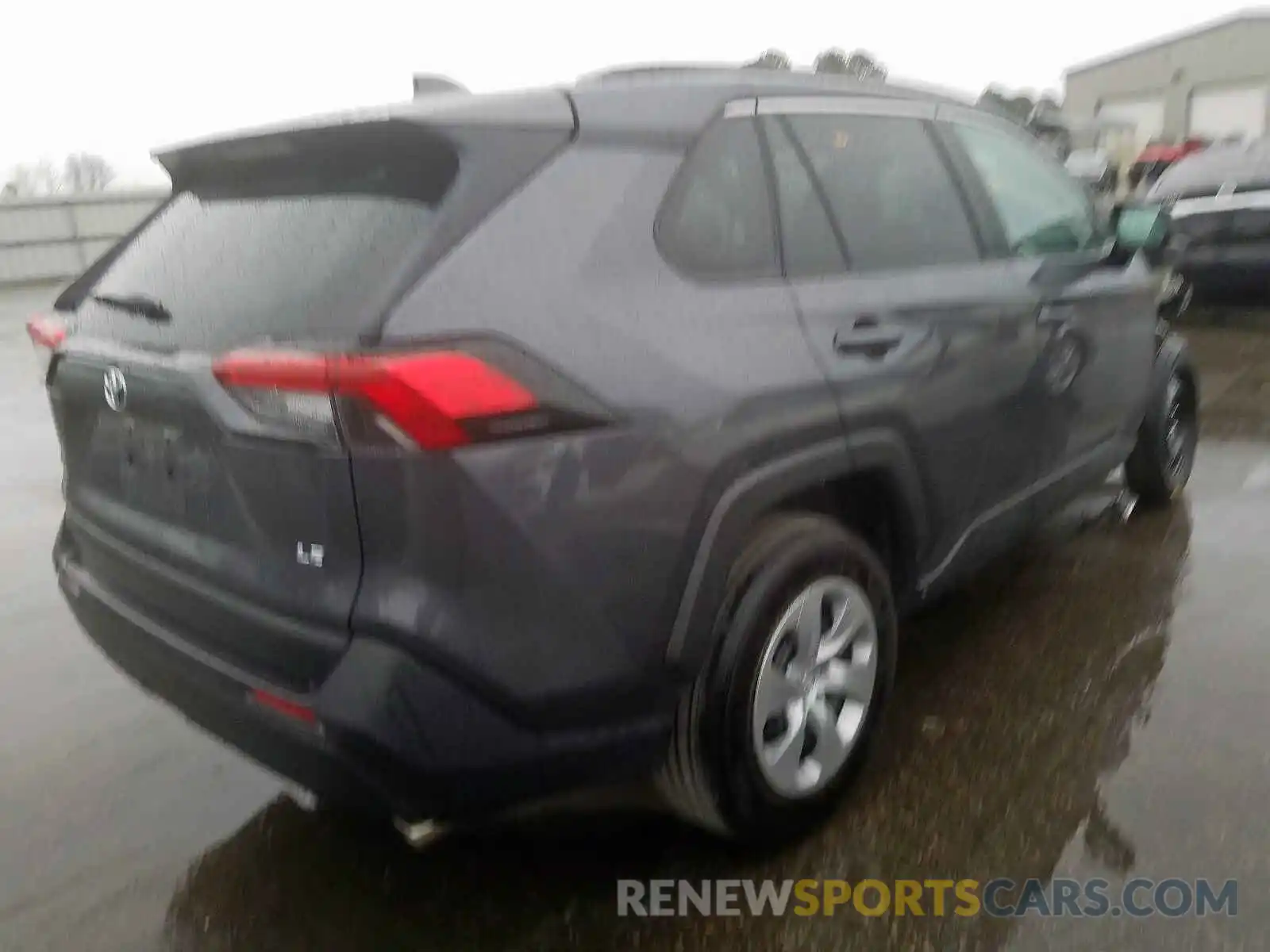 4 Photograph of a damaged car 2T3H1RFV7KW043627 TOYOTA RAV4 2019