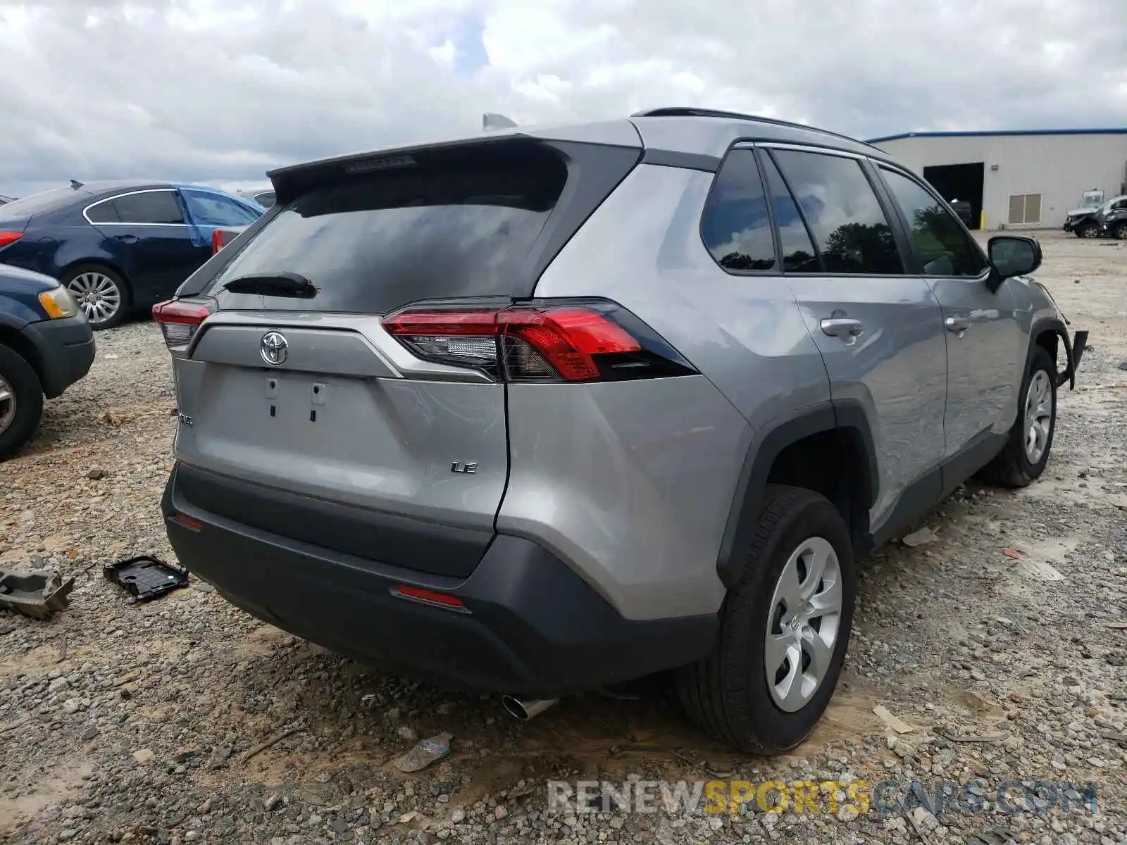 4 Photograph of a damaged car 2T3H1RFV7KW045569 TOYOTA RAV4 2019