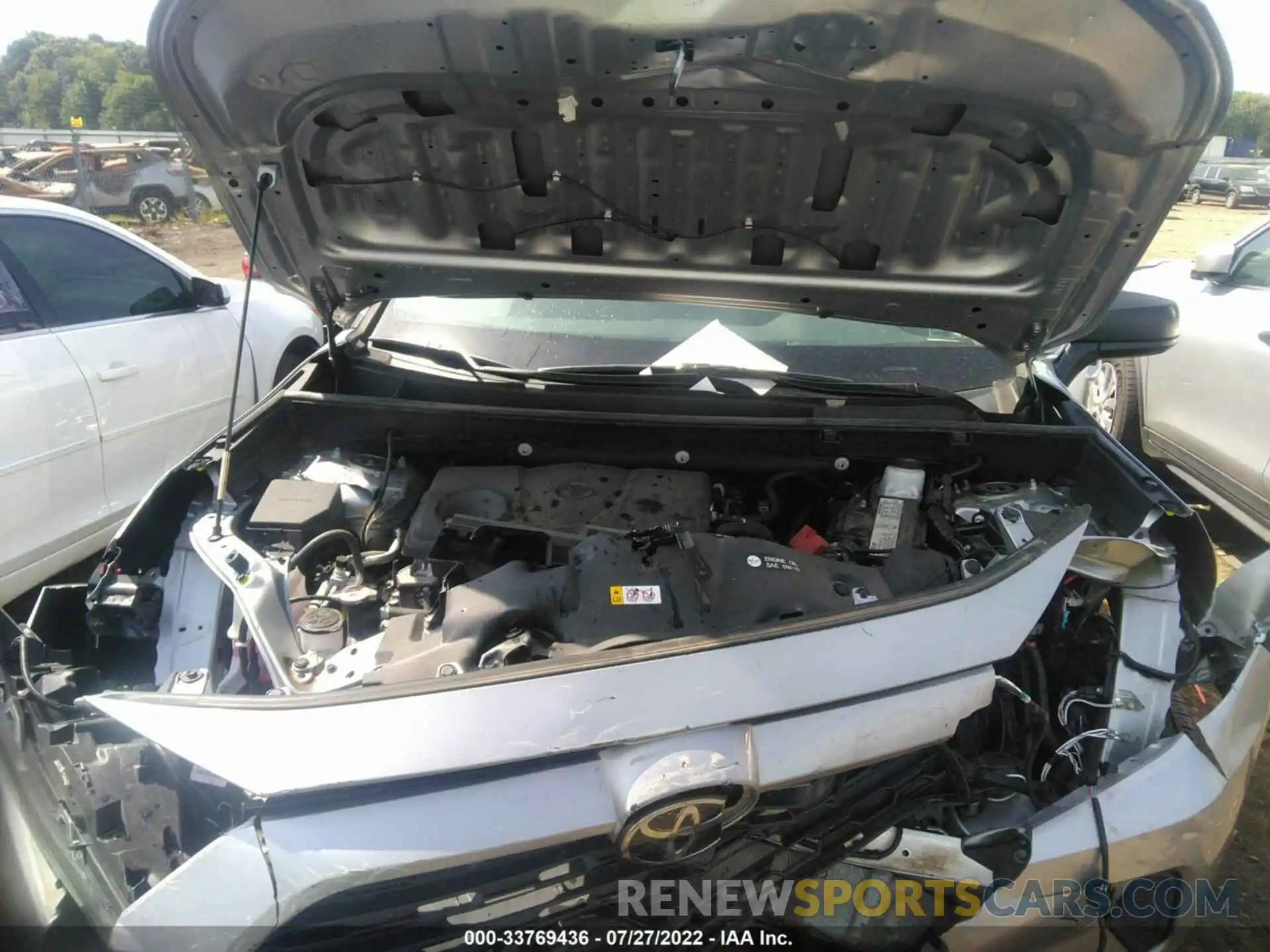 10 Photograph of a damaged car 2T3H1RFV7KW046494 TOYOTA RAV4 2019