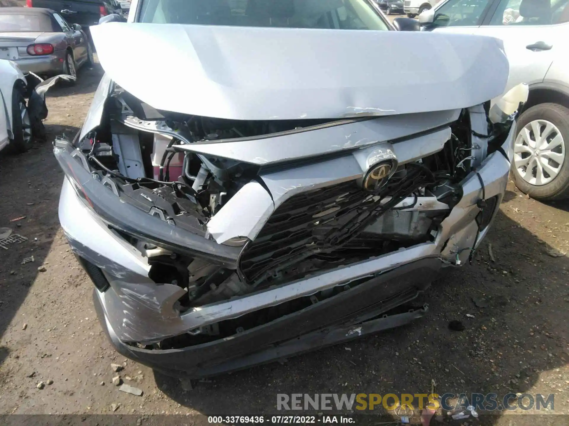 6 Photograph of a damaged car 2T3H1RFV7KW046494 TOYOTA RAV4 2019