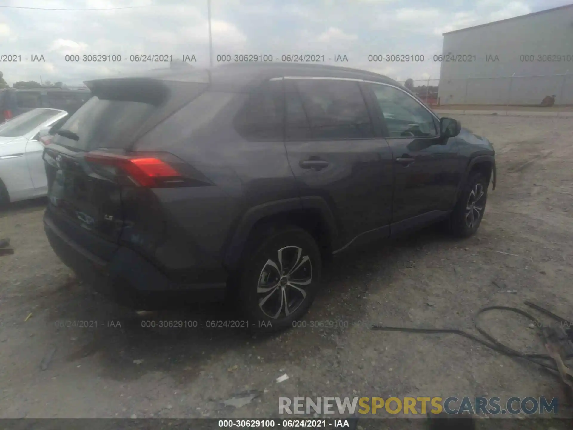 4 Photograph of a damaged car 2T3H1RFV7KW049783 TOYOTA RAV4 2019