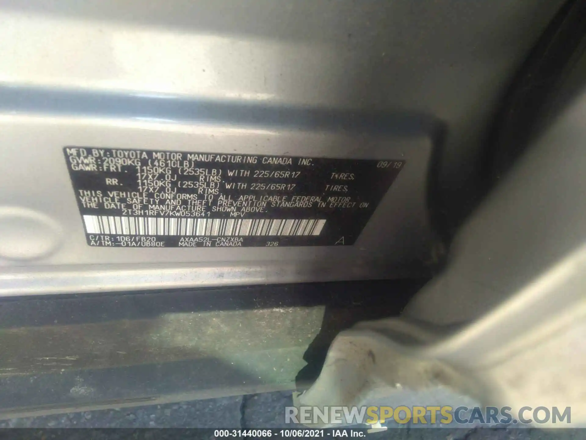 9 Photograph of a damaged car 2T3H1RFV7KW053641 TOYOTA RAV4 2019