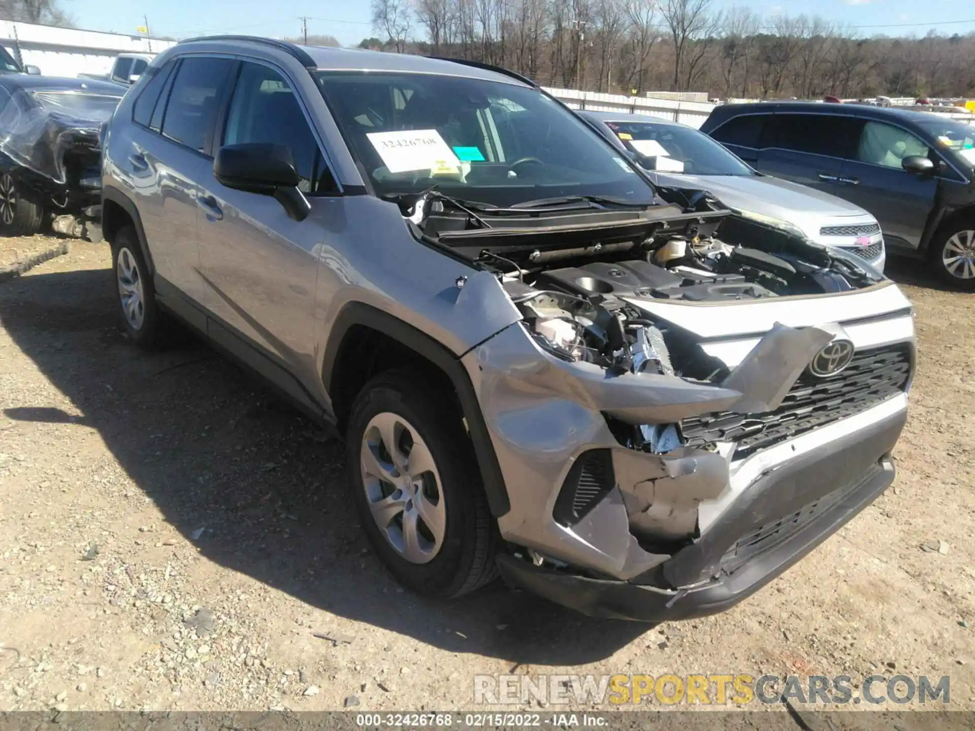 1 Photograph of a damaged car 2T3H1RFV7KW053980 TOYOTA RAV4 2019