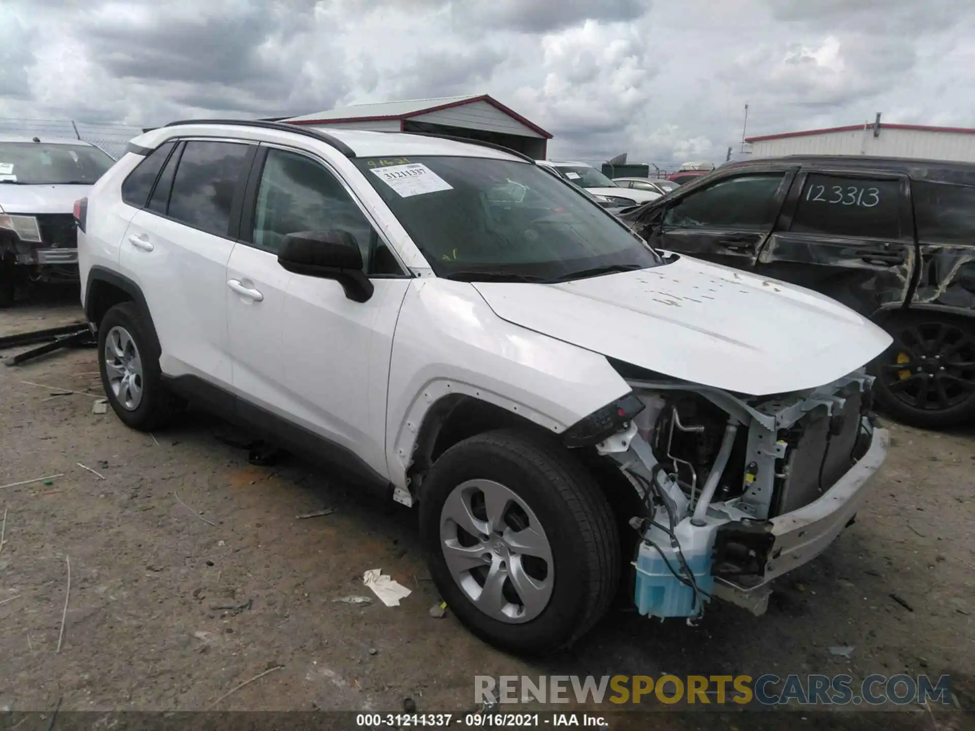 1 Photograph of a damaged car 2T3H1RFV7KW055678 TOYOTA RAV4 2019