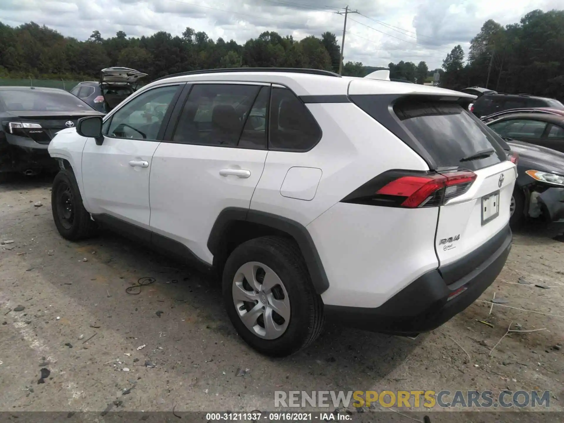 3 Photograph of a damaged car 2T3H1RFV7KW055678 TOYOTA RAV4 2019