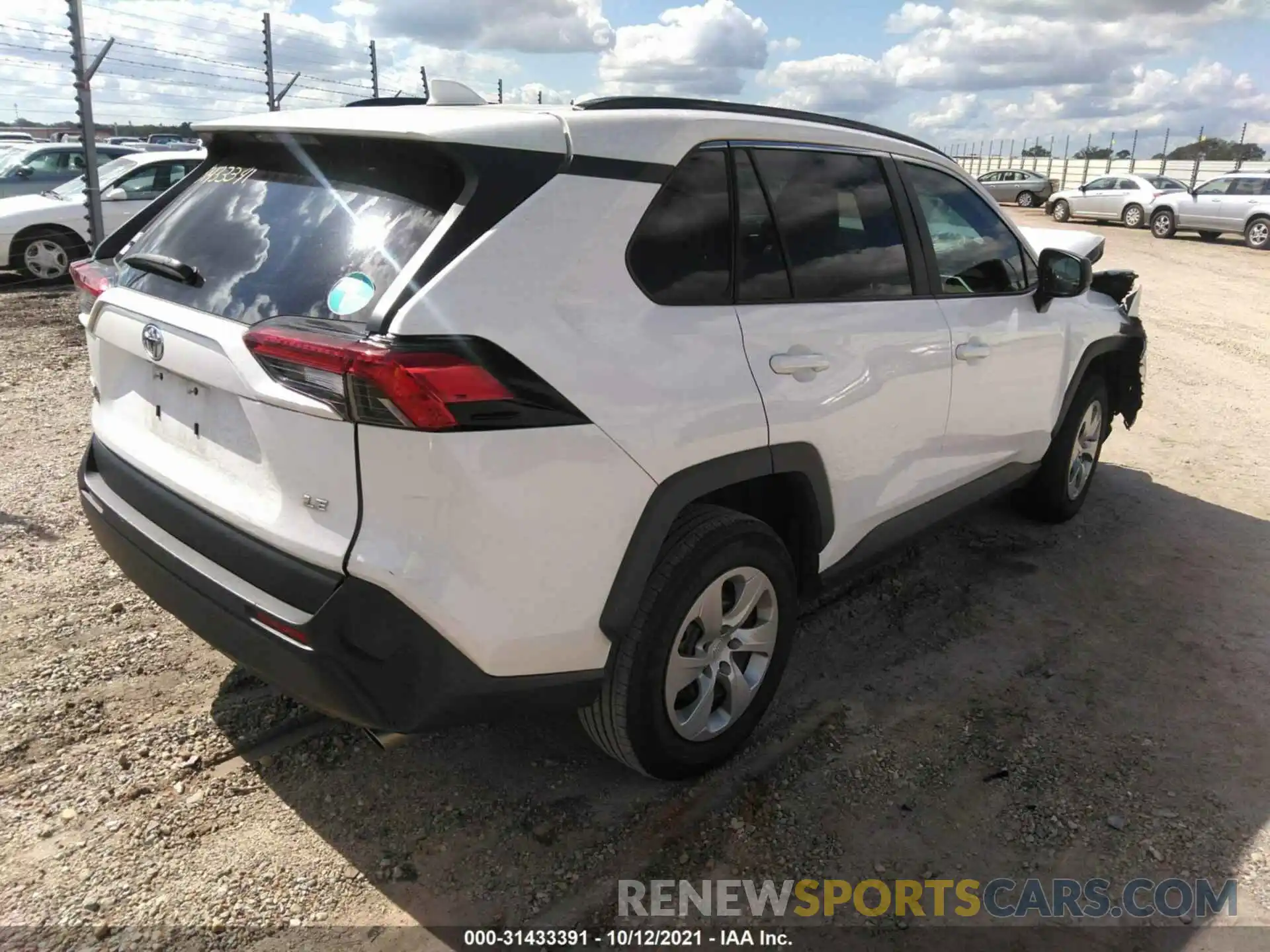 4 Photograph of a damaged car 2T3H1RFV7KW056037 TOYOTA RAV4 2019