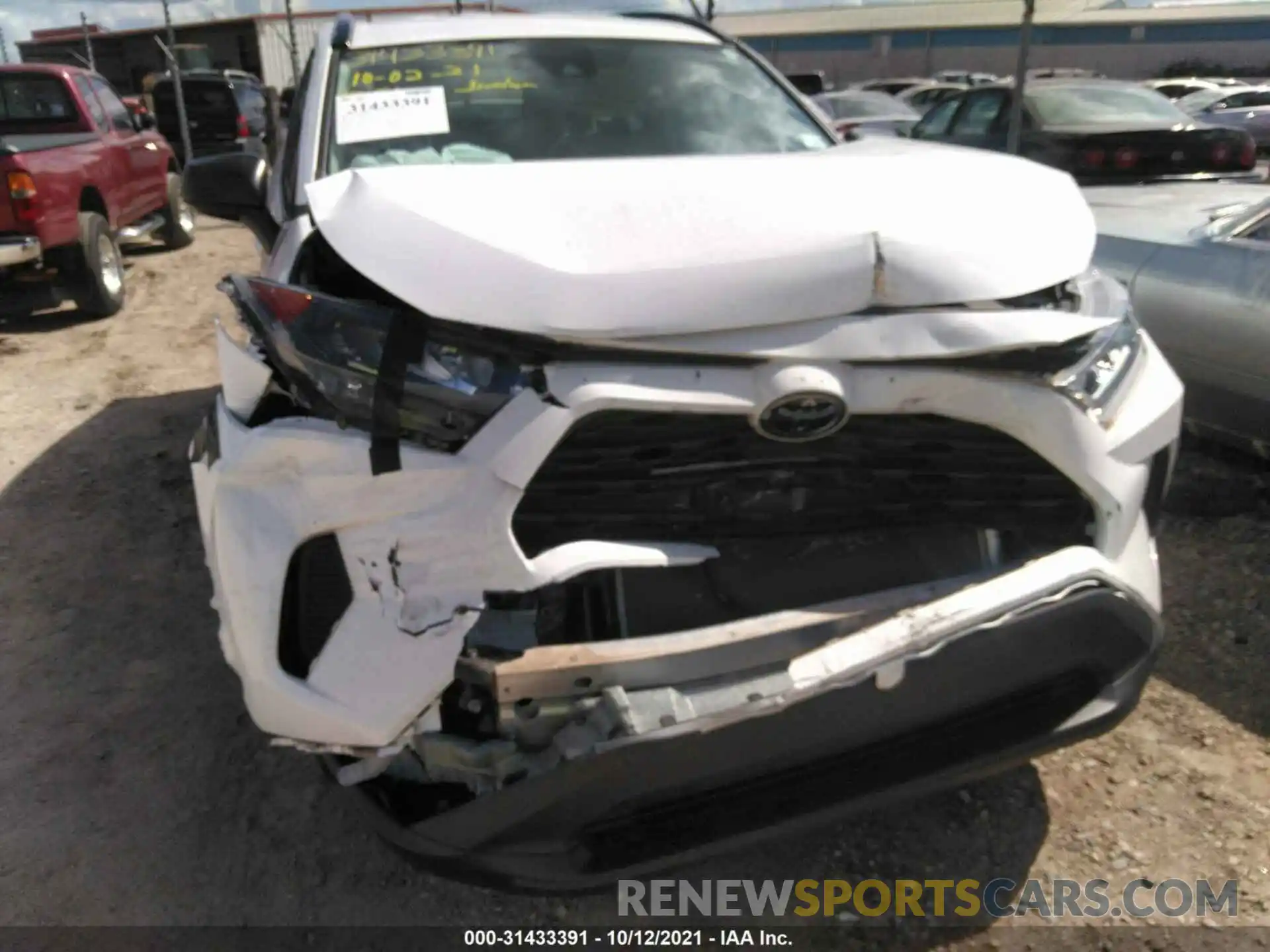 6 Photograph of a damaged car 2T3H1RFV7KW056037 TOYOTA RAV4 2019