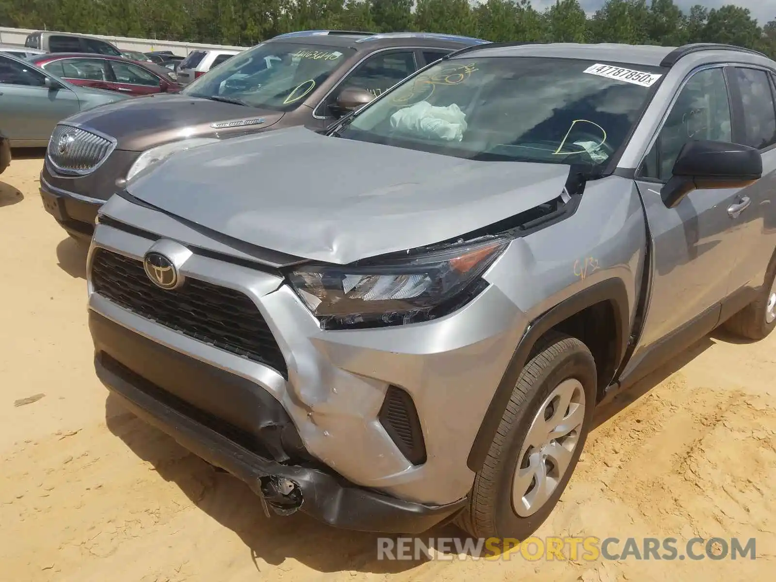 9 Photograph of a damaged car 2T3H1RFV7KW056748 TOYOTA RAV4 2019