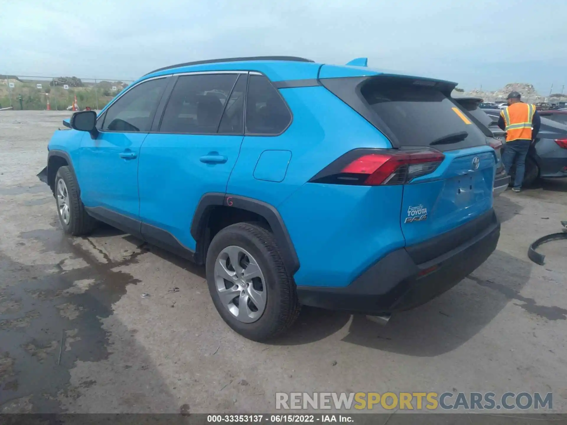 3 Photograph of a damaged car 2T3H1RFV8KC002781 TOYOTA RAV4 2019