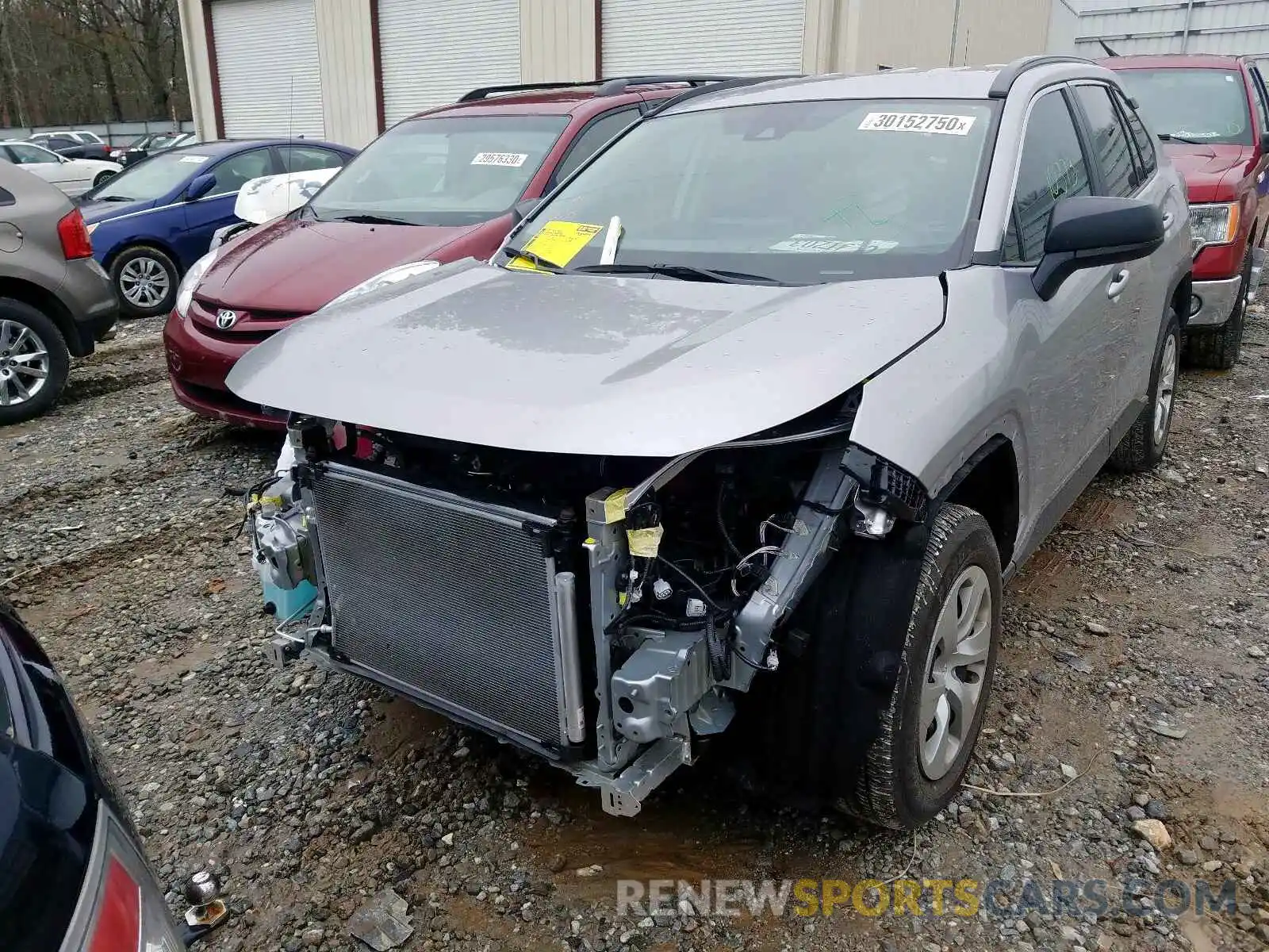 2 Photograph of a damaged car 2T3H1RFV8KC008032 TOYOTA RAV4 2019