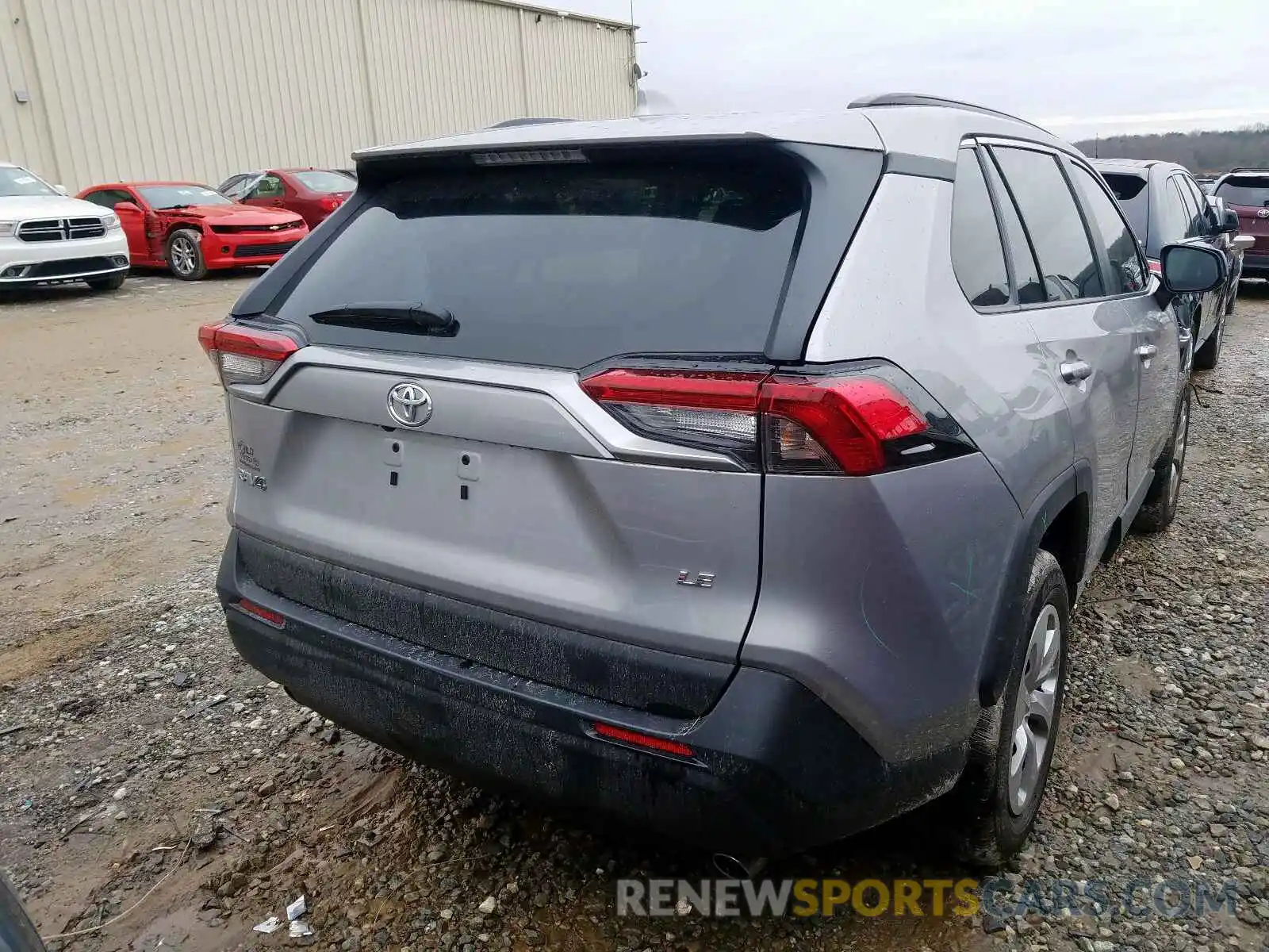 4 Photograph of a damaged car 2T3H1RFV8KC008032 TOYOTA RAV4 2019