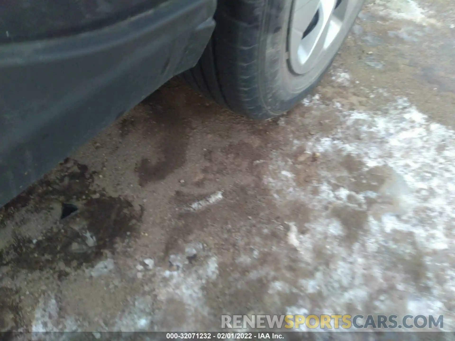 13 Photograph of a damaged car 2T3H1RFV8KC022335 TOYOTA RAV4 2019