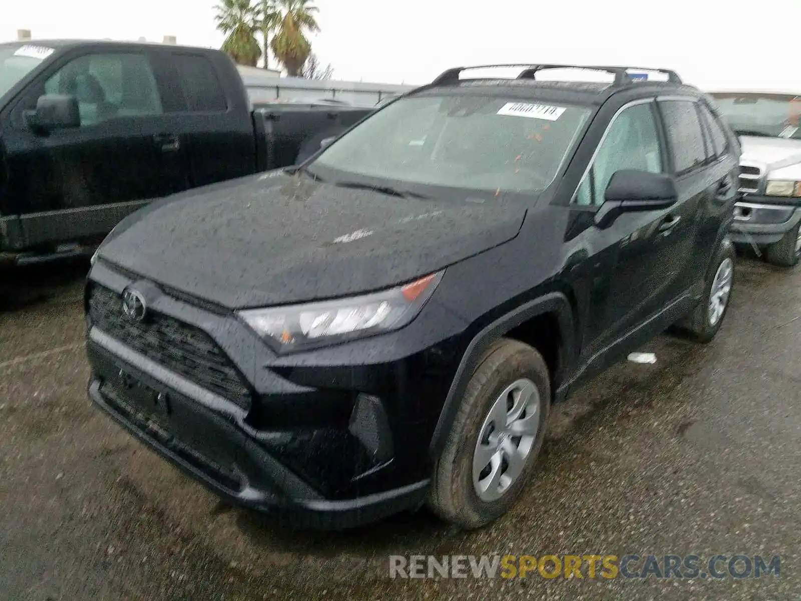 2 Фотография поврежденного автомобиля 2T3H1RFV8KC024165 TOYOTA RAV4 2019