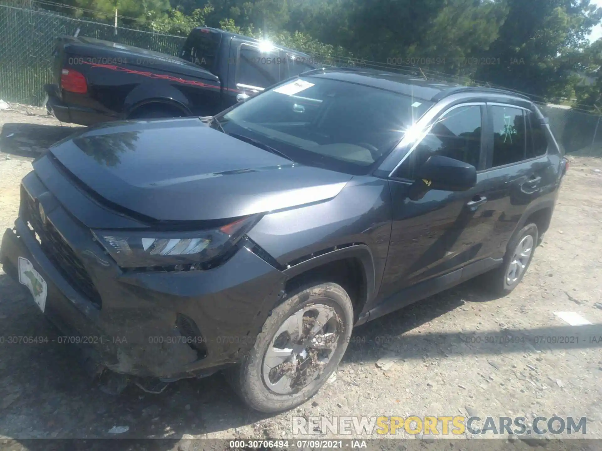 2 Photograph of a damaged car 2T3H1RFV8KC033299 TOYOTA RAV4 2019