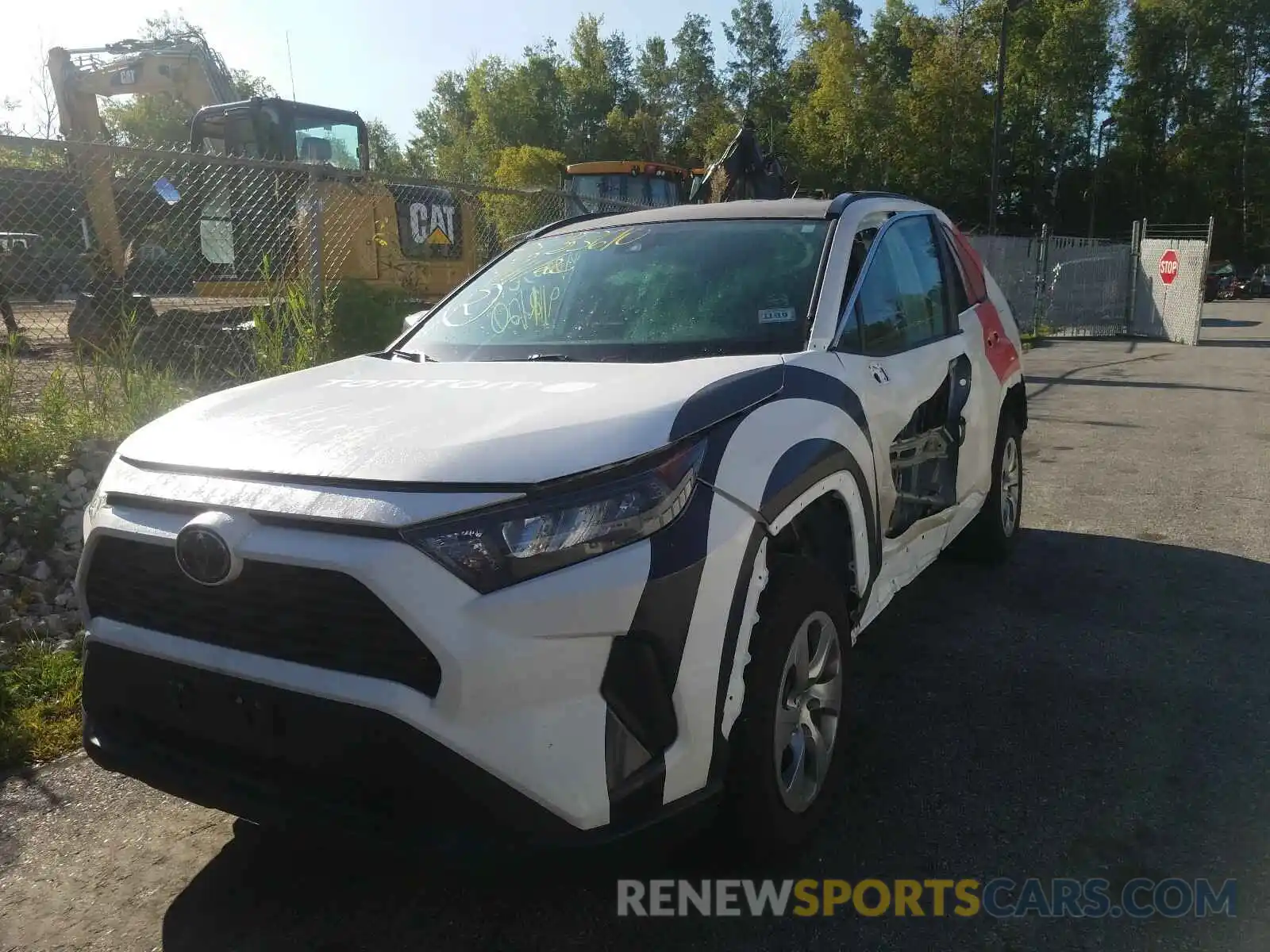 2 Фотография поврежденного автомобиля 2T3H1RFV8KW004271 TOYOTA RAV4 2019