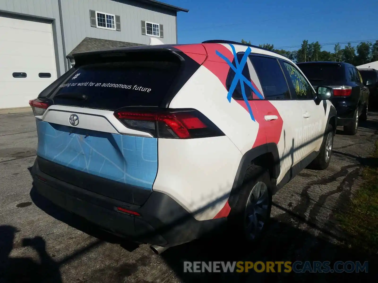 4 Photograph of a damaged car 2T3H1RFV8KW004271 TOYOTA RAV4 2019