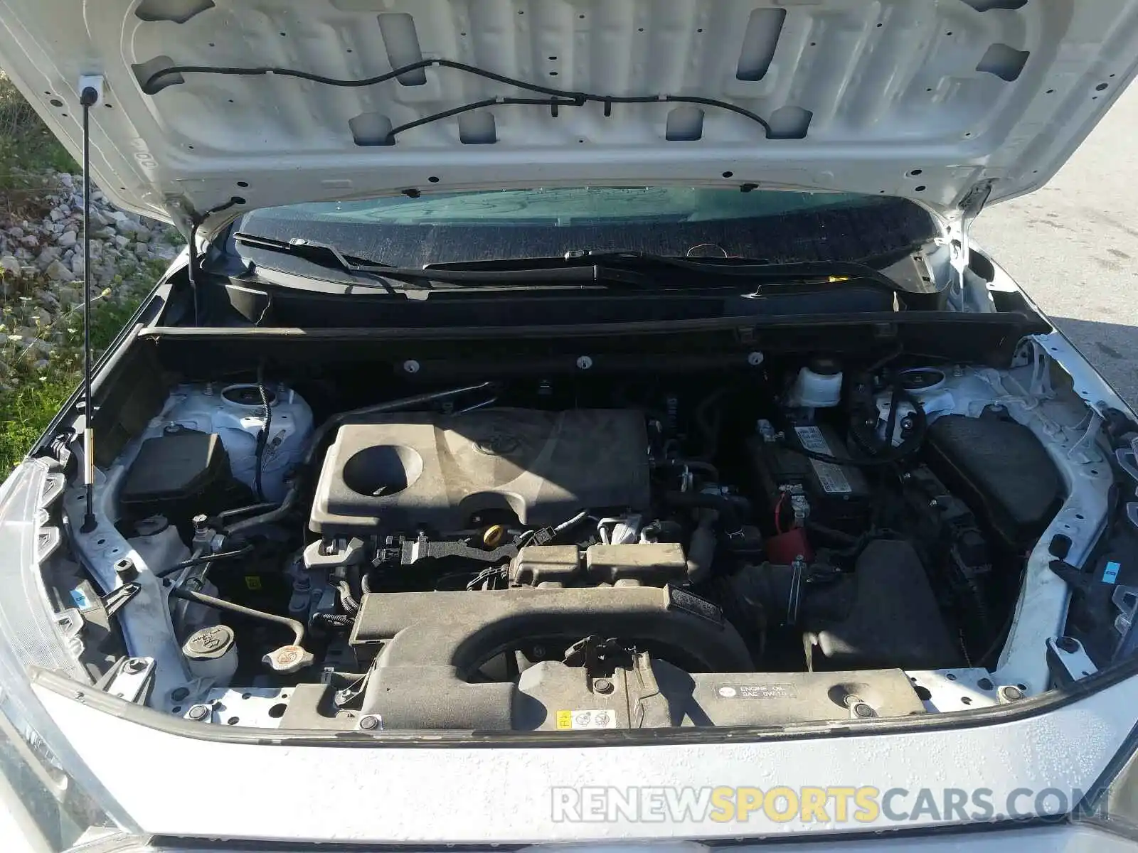 7 Photograph of a damaged car 2T3H1RFV8KW004271 TOYOTA RAV4 2019