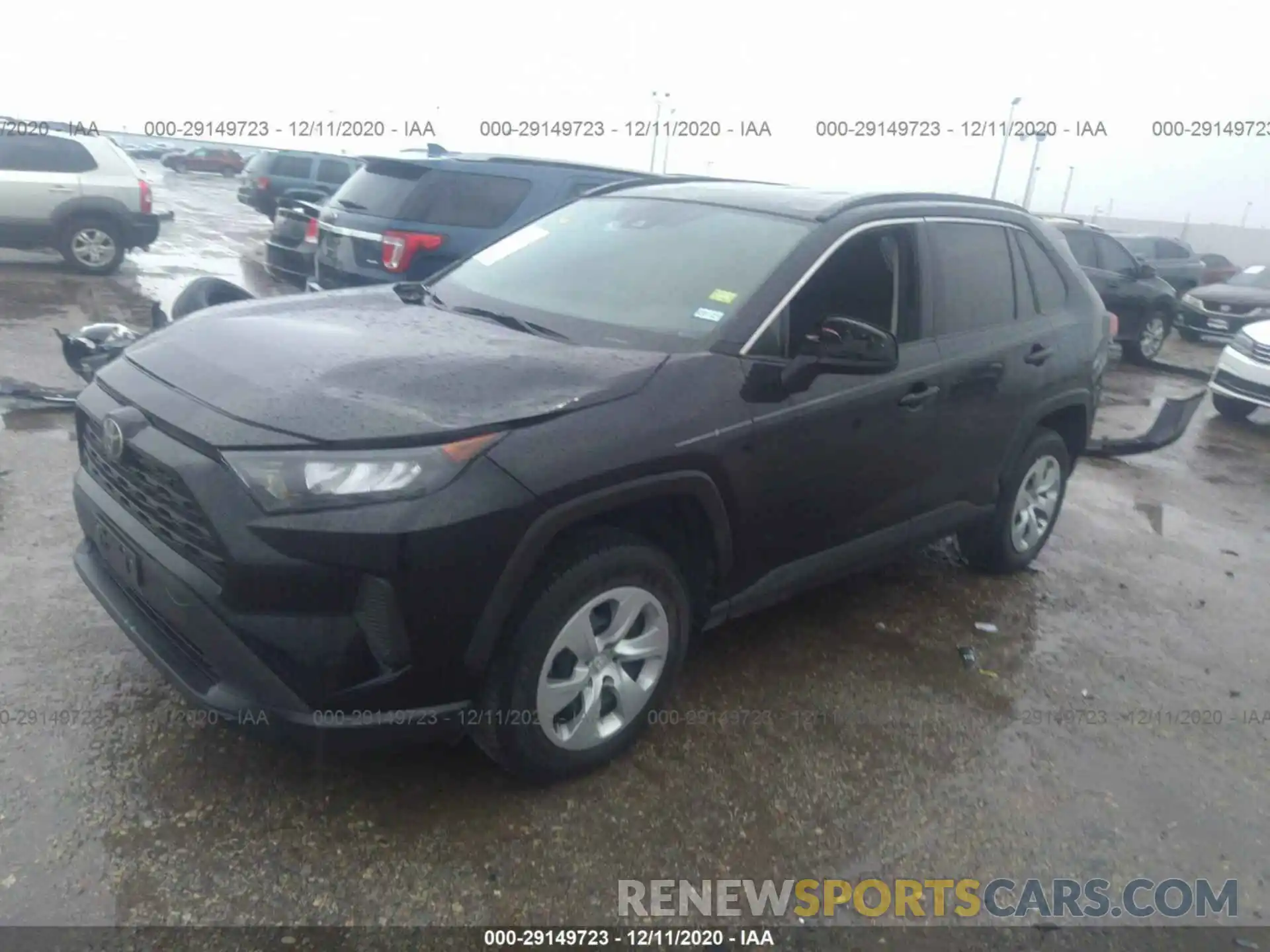 2 Photograph of a damaged car 2T3H1RFV8KW005579 TOYOTA RAV4 2019