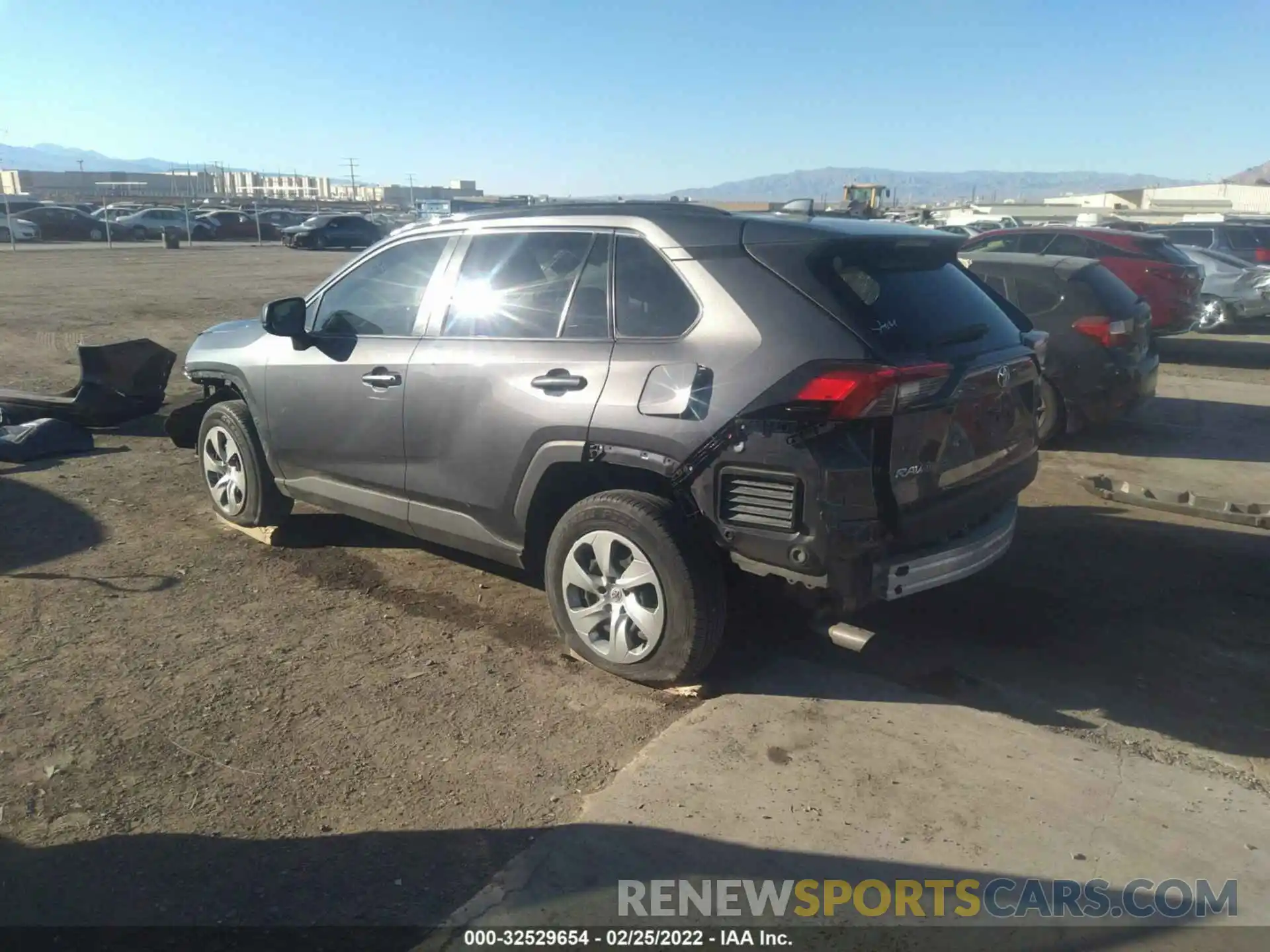 3 Photograph of a damaged car 2T3H1RFV8KW006554 TOYOTA RAV4 2019