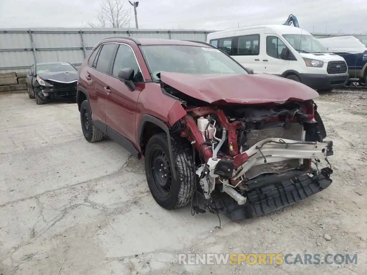 1 Photograph of a damaged car 2T3H1RFV8KW011267 TOYOTA RAV4 2019