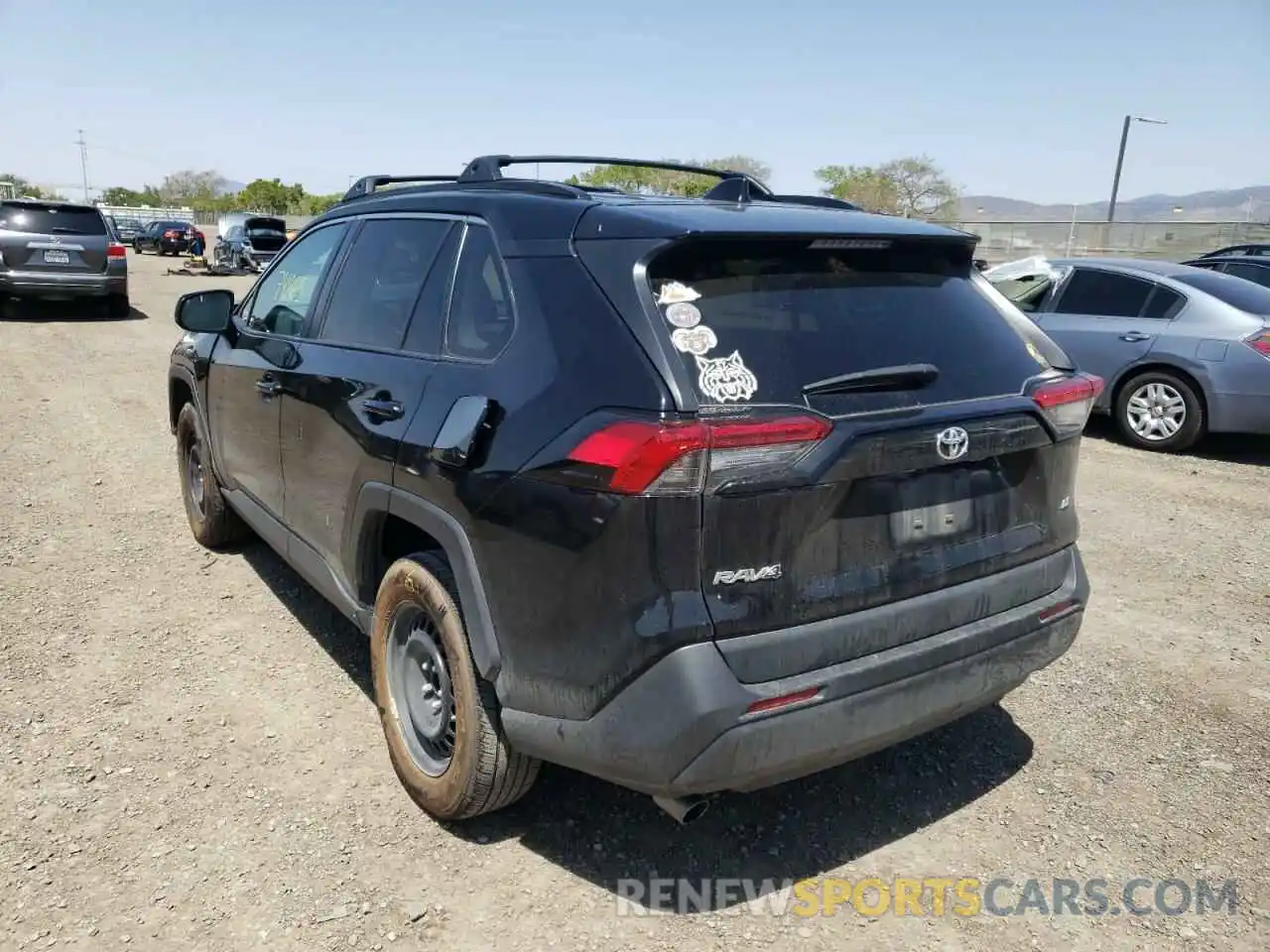 3 Photograph of a damaged car 2T3H1RFV8KW015030 TOYOTA RAV4 2019