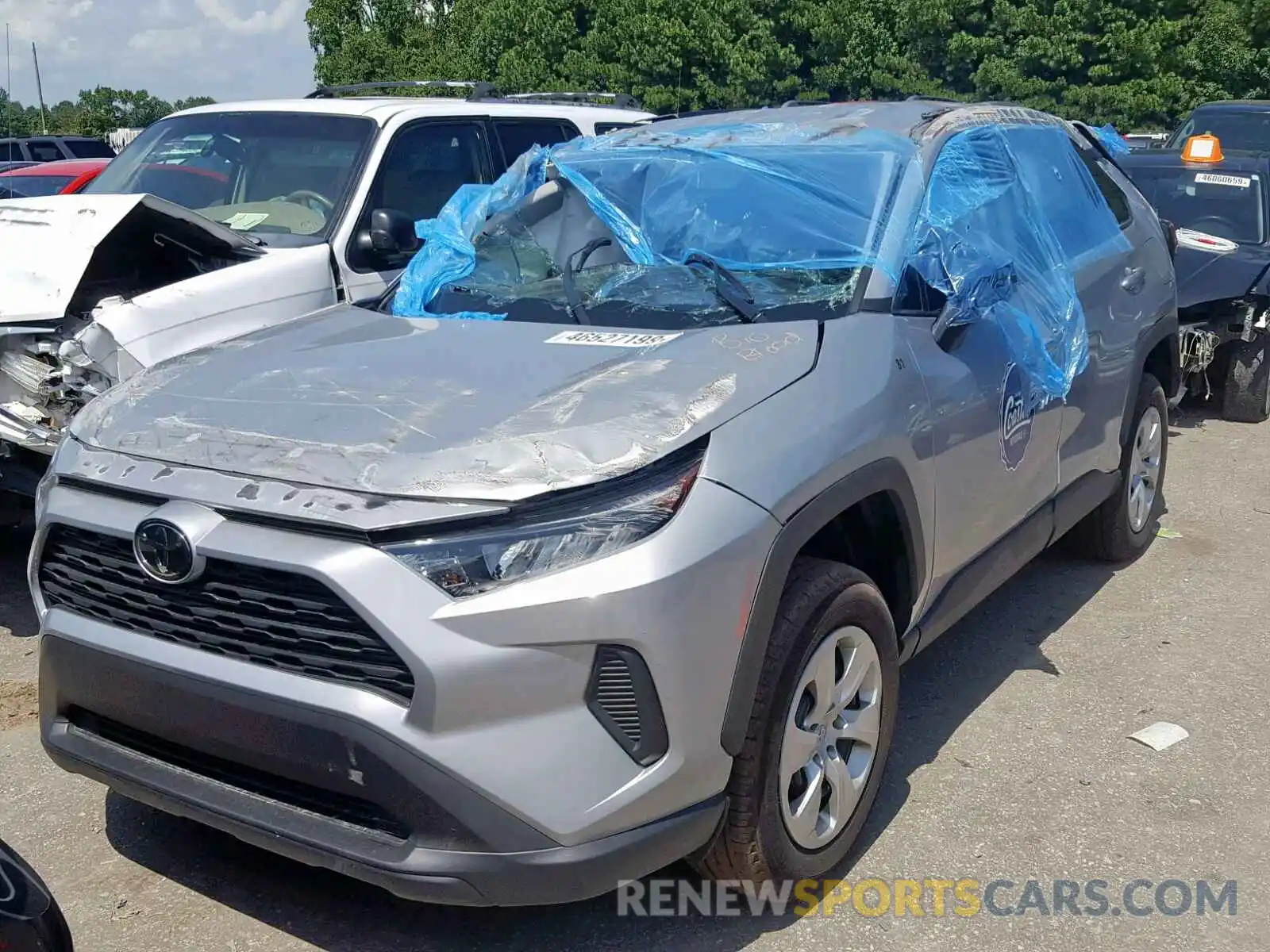 2 Photograph of a damaged car 2T3H1RFV8KW018249 TOYOTA RAV4 2019