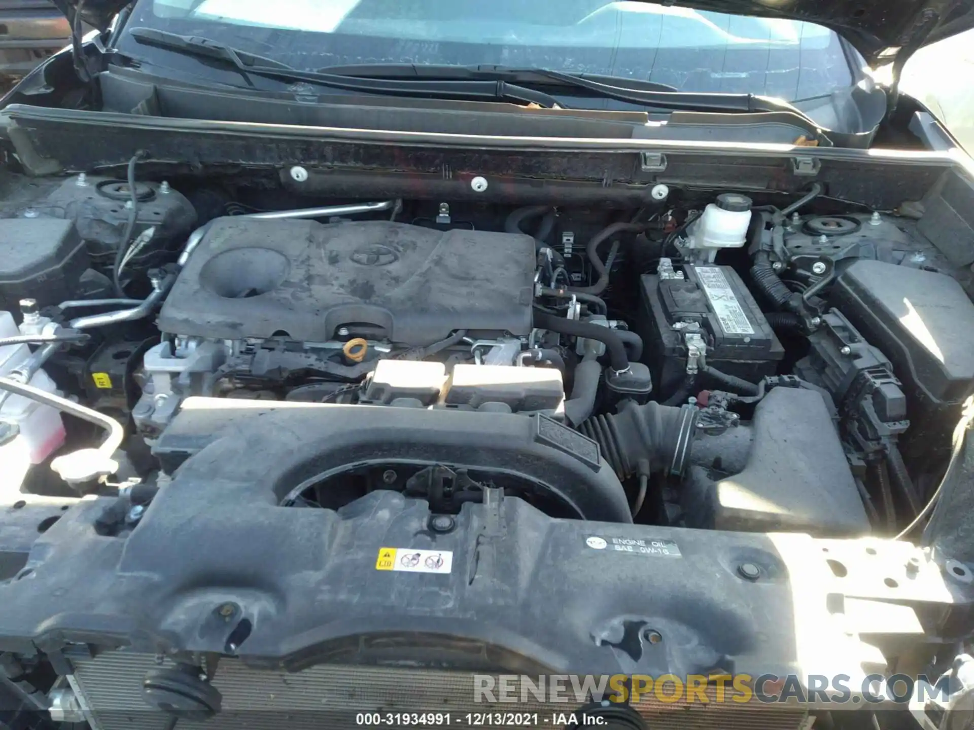 9 Фотография поврежденного автомобиля 2T3H1RFV8KW020065 TOYOTA RAV4 2019