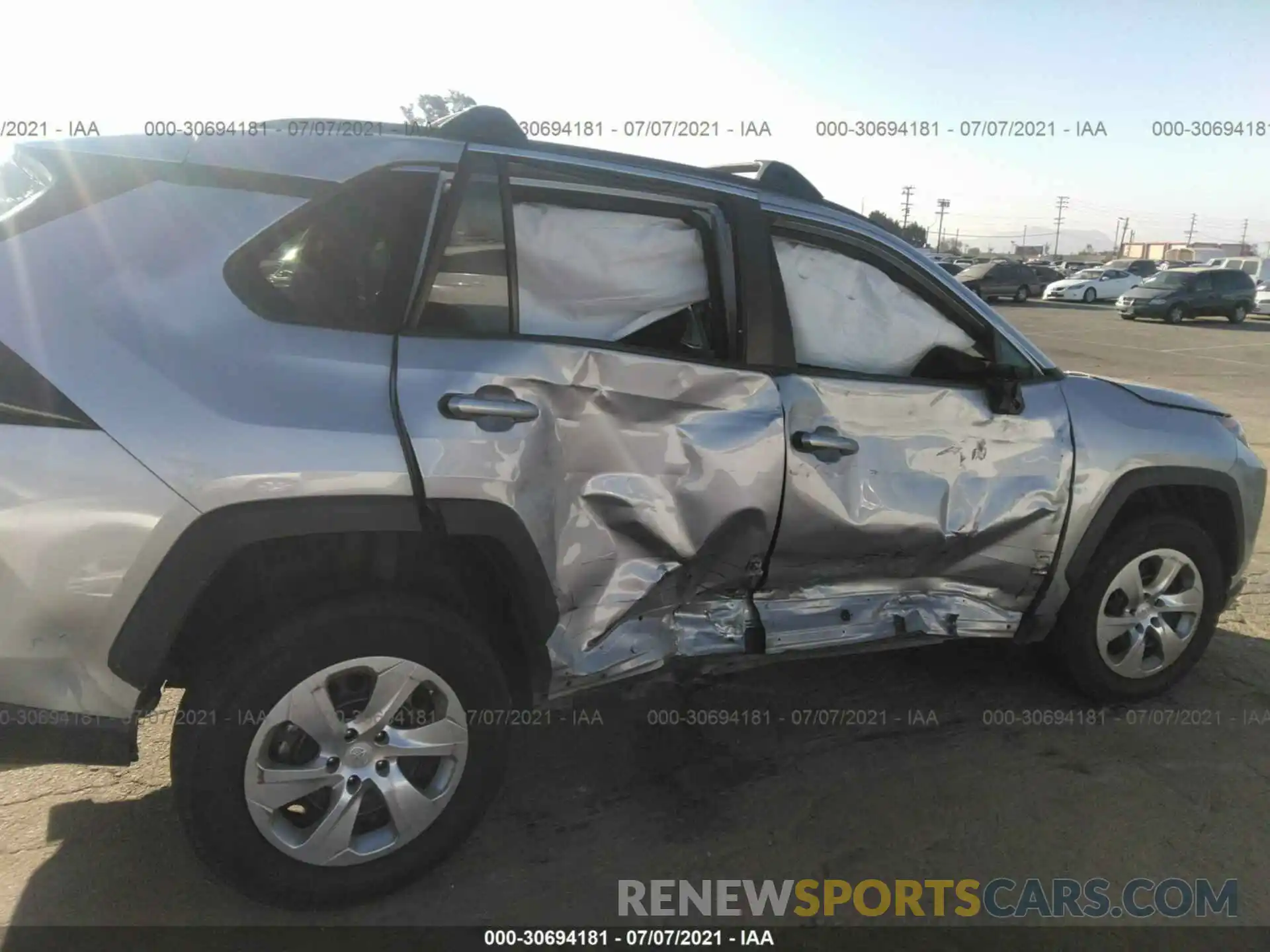 6 Photograph of a damaged car 2T3H1RFV8KW025931 TOYOTA RAV4 2019