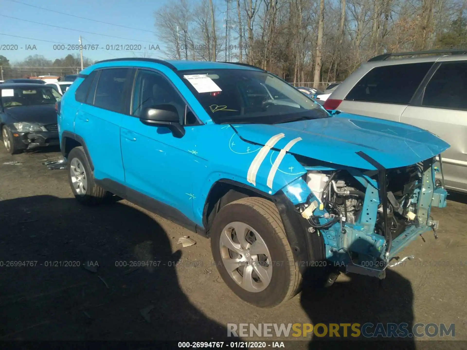 1 Photograph of a damaged car 2T3H1RFV8KW028263 TOYOTA RAV4 2019