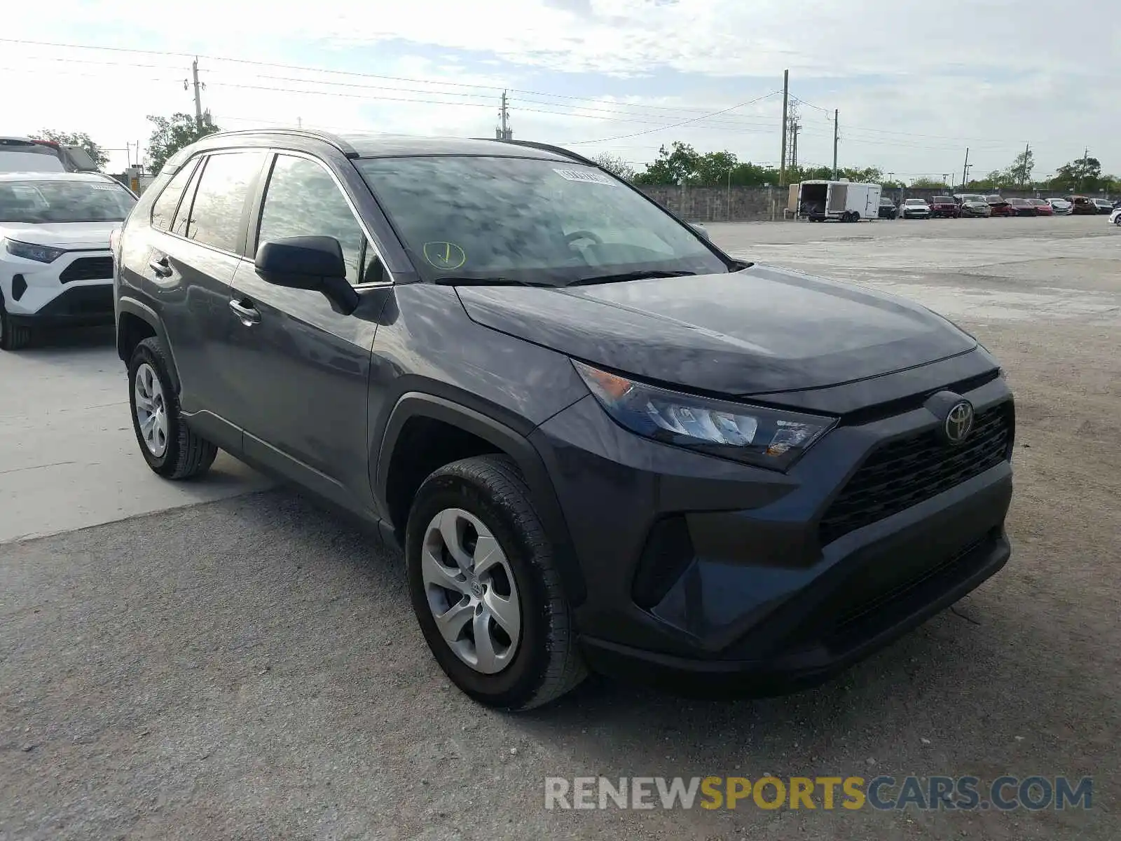 1 Фотография поврежденного автомобиля 2T3H1RFV8KW030112 TOYOTA RAV4 2019