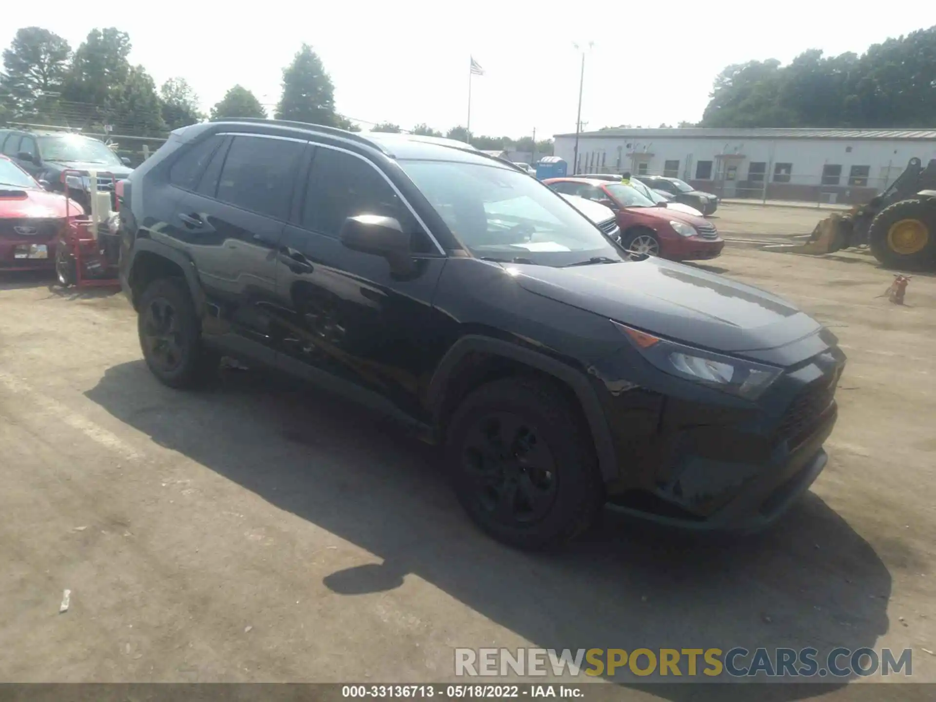 1 Photograph of a damaged car 2T3H1RFV8KW031910 TOYOTA RAV4 2019