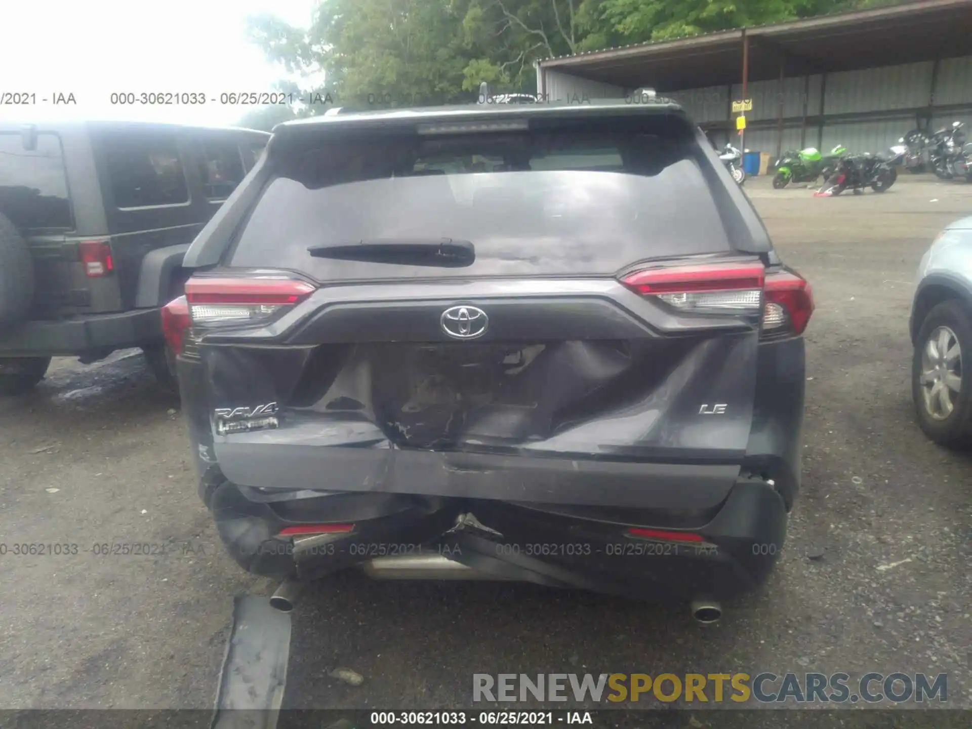 6 Photograph of a damaged car 2T3H1RFV8KW034015 TOYOTA RAV4 2019