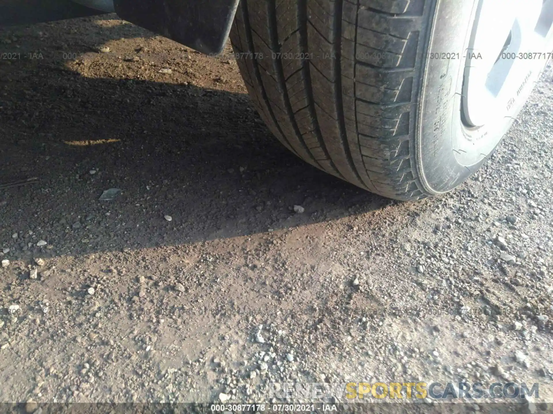 13 Photograph of a damaged car 2T3H1RFV8KW034368 TOYOTA RAV4 2019