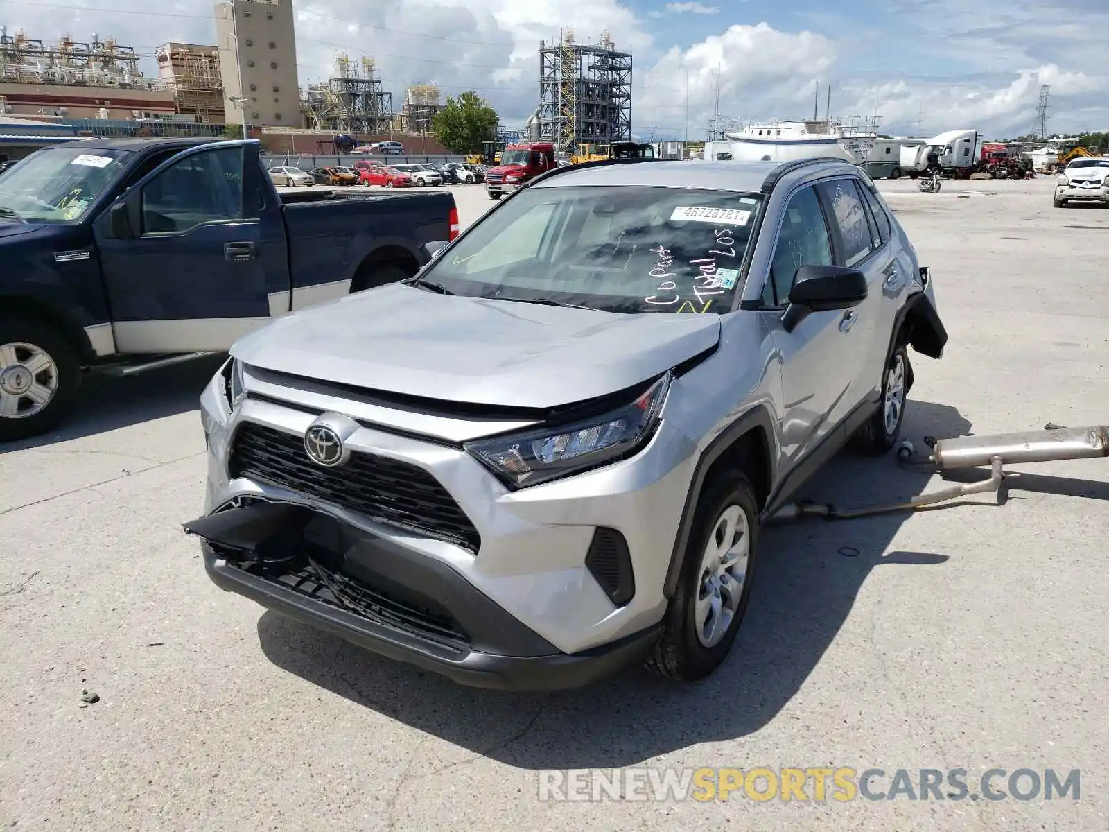 2 Photograph of a damaged car 2T3H1RFV8KW035228 TOYOTA RAV4 2019