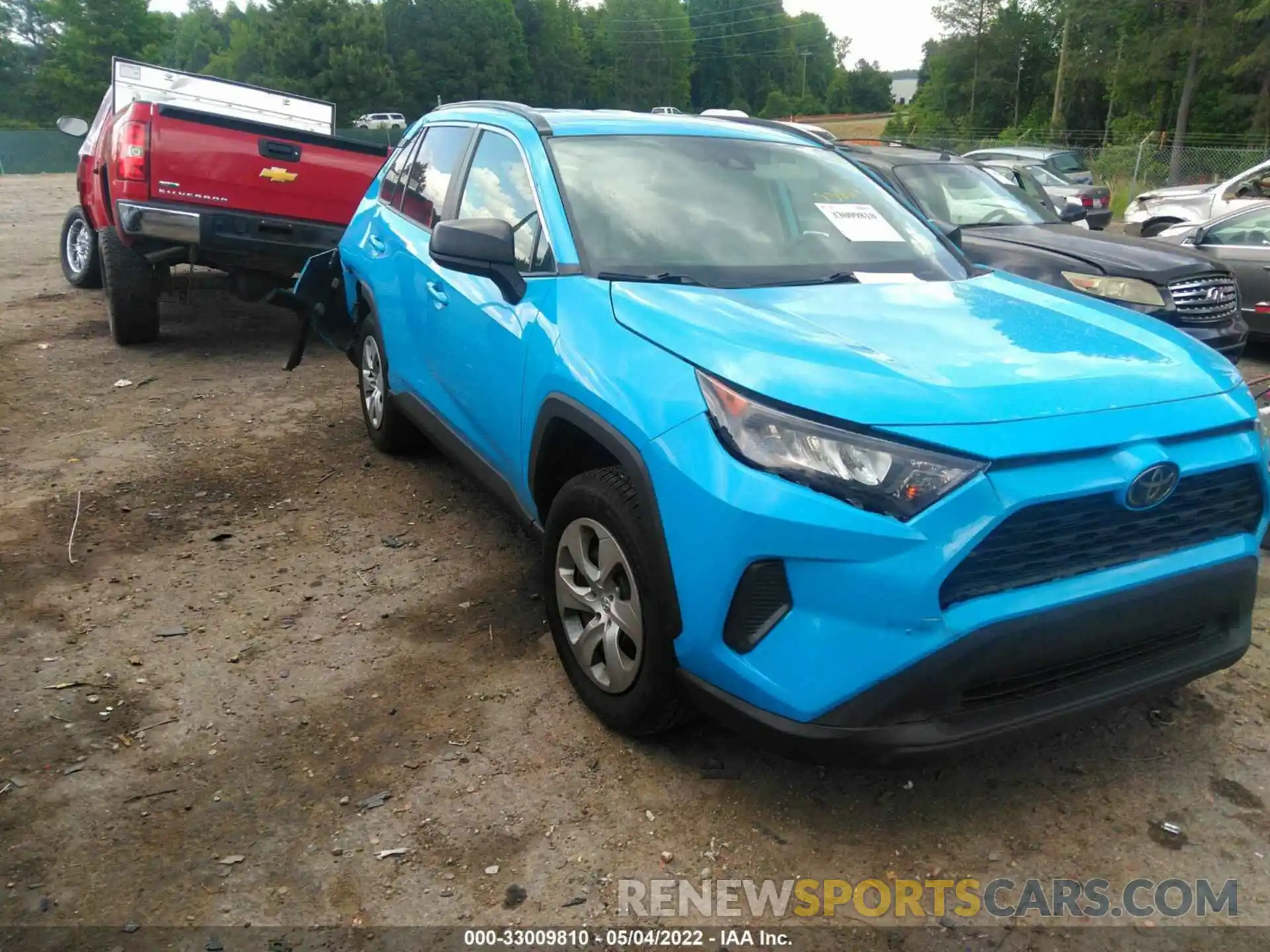 1 Photograph of a damaged car 2T3H1RFV8KW035987 TOYOTA RAV4 2019