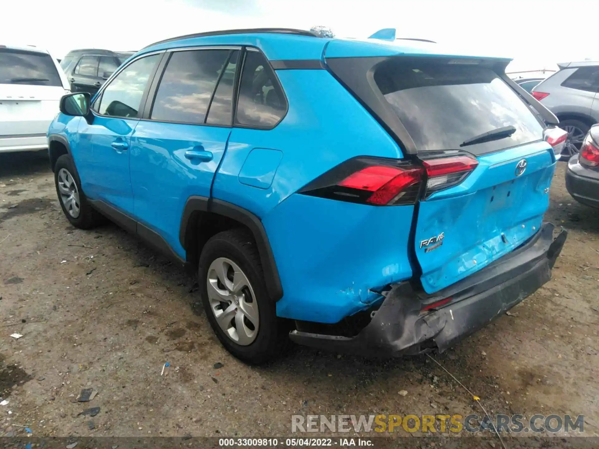 3 Photograph of a damaged car 2T3H1RFV8KW035987 TOYOTA RAV4 2019