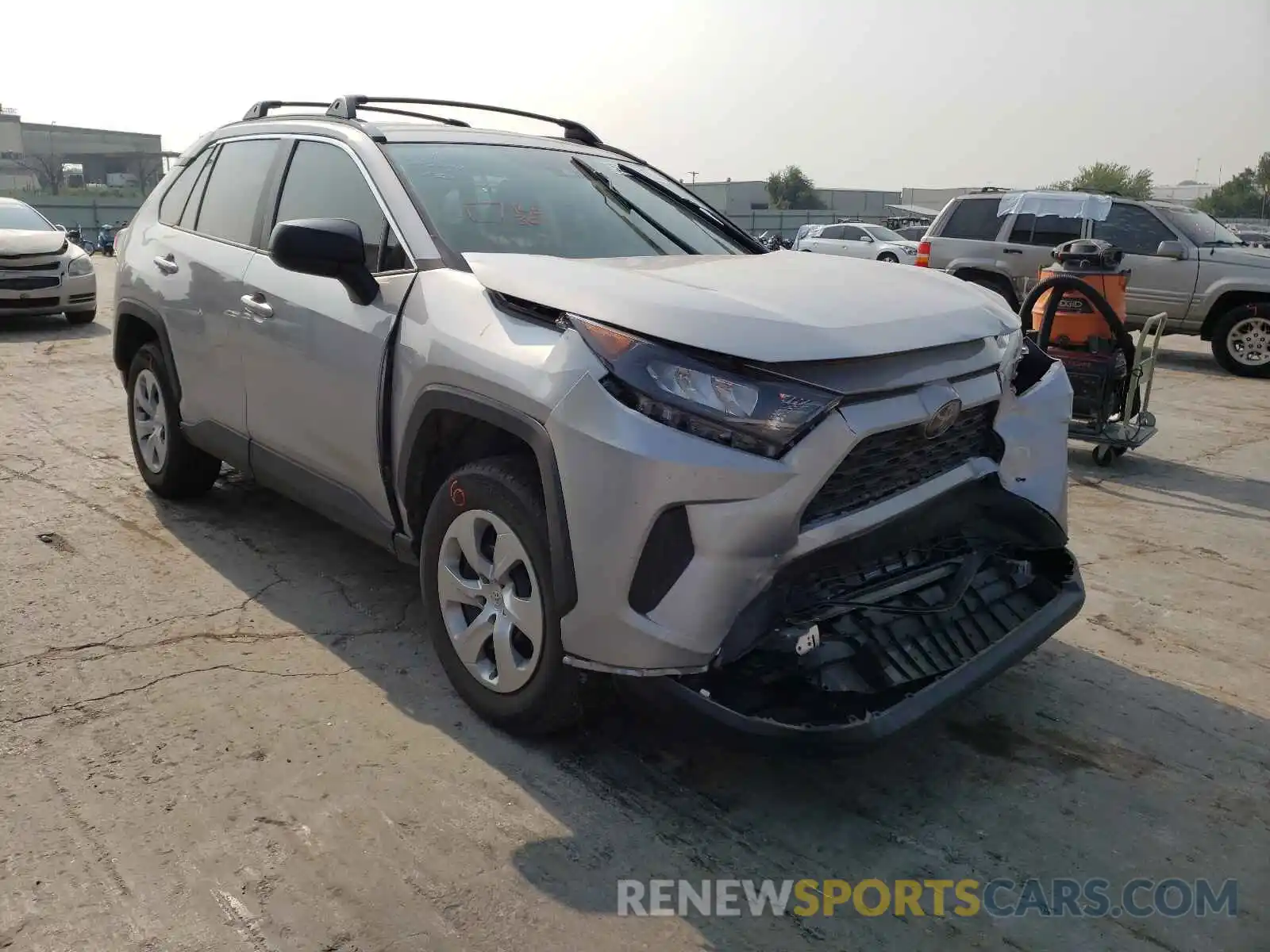 1 Фотография поврежденного автомобиля 2T3H1RFV8KW038842 TOYOTA RAV4 2019