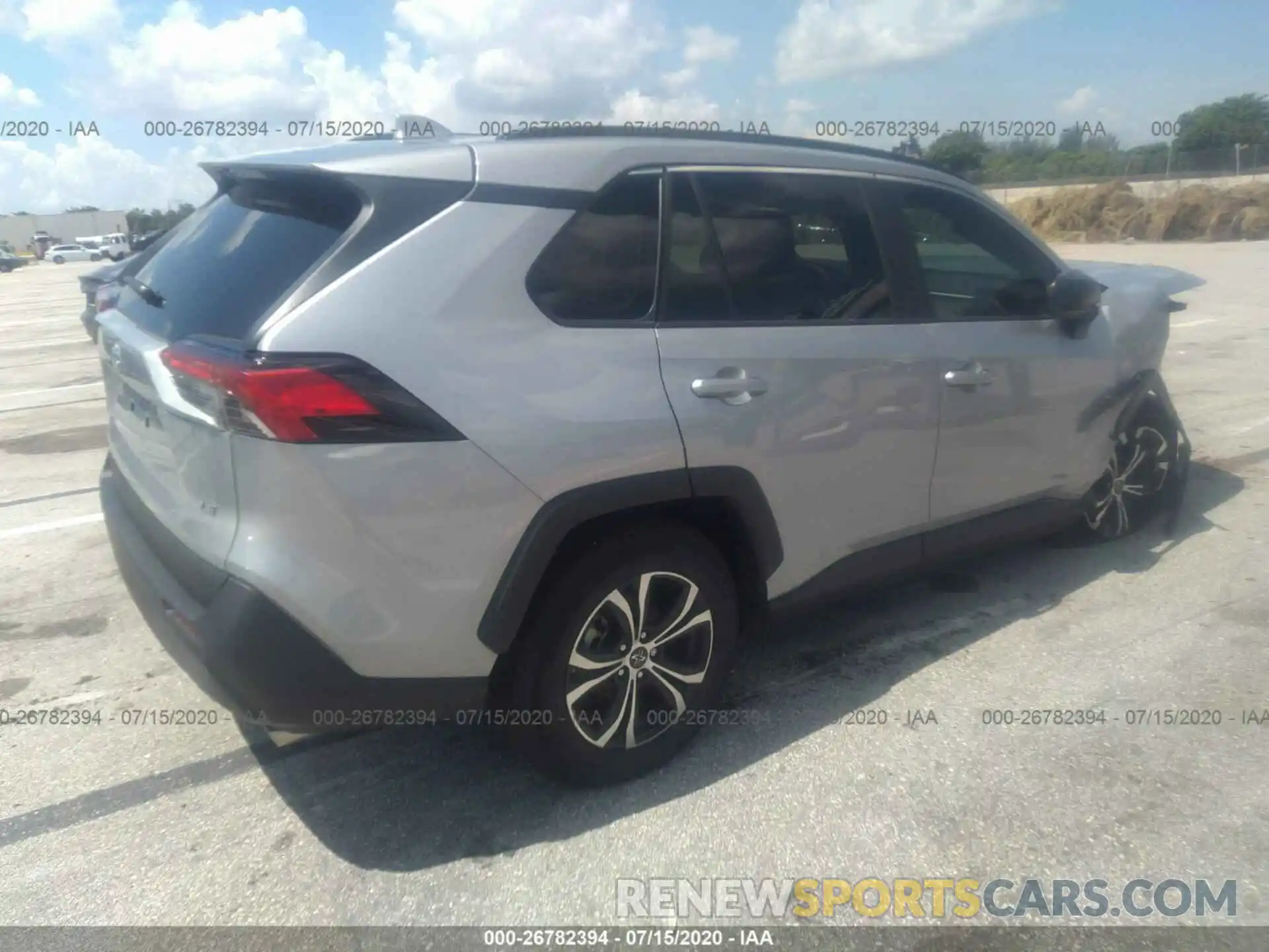 4 Photograph of a damaged car 2T3H1RFV8KW039280 TOYOTA RAV4 2019