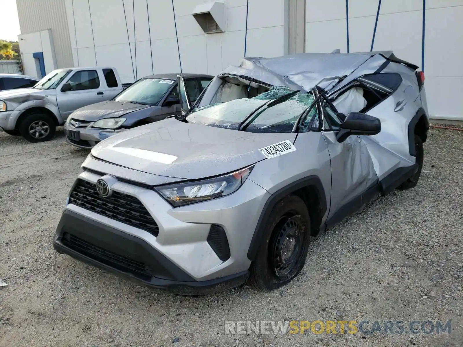 2 Фотография поврежденного автомобиля 2T3H1RFV8KW039571 TOYOTA RAV4 2019