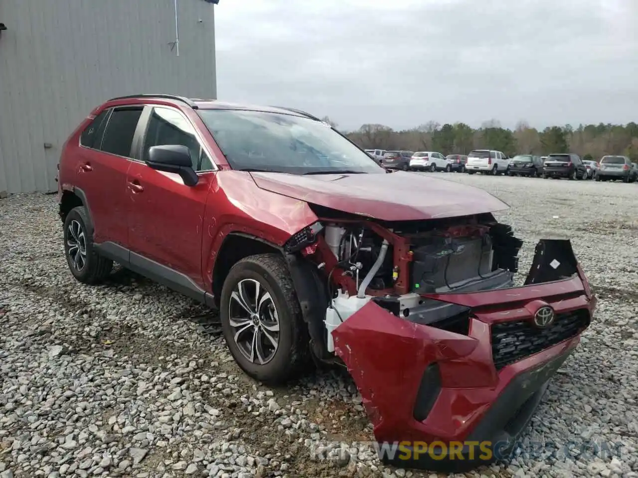 1 Photograph of a damaged car 2T3H1RFV8KW041529 TOYOTA RAV4 2019