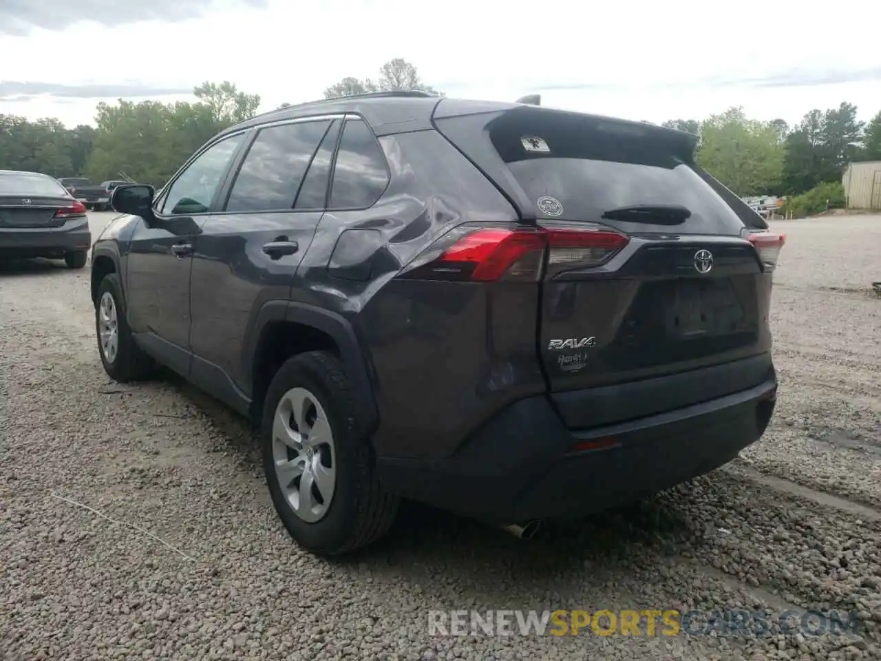 3 Photograph of a damaged car 2T3H1RFV8KW041904 TOYOTA RAV4 2019