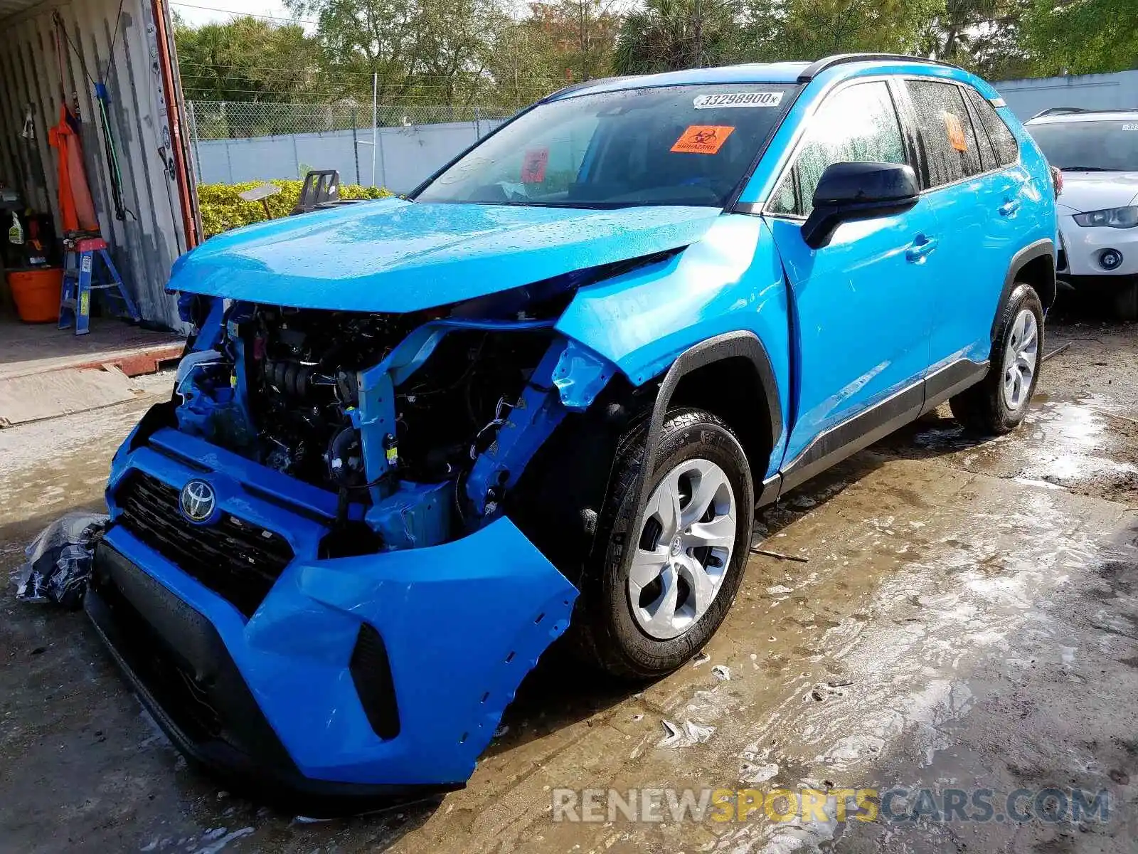 2 Photograph of a damaged car 2T3H1RFV8KW043653 TOYOTA RAV4 2019