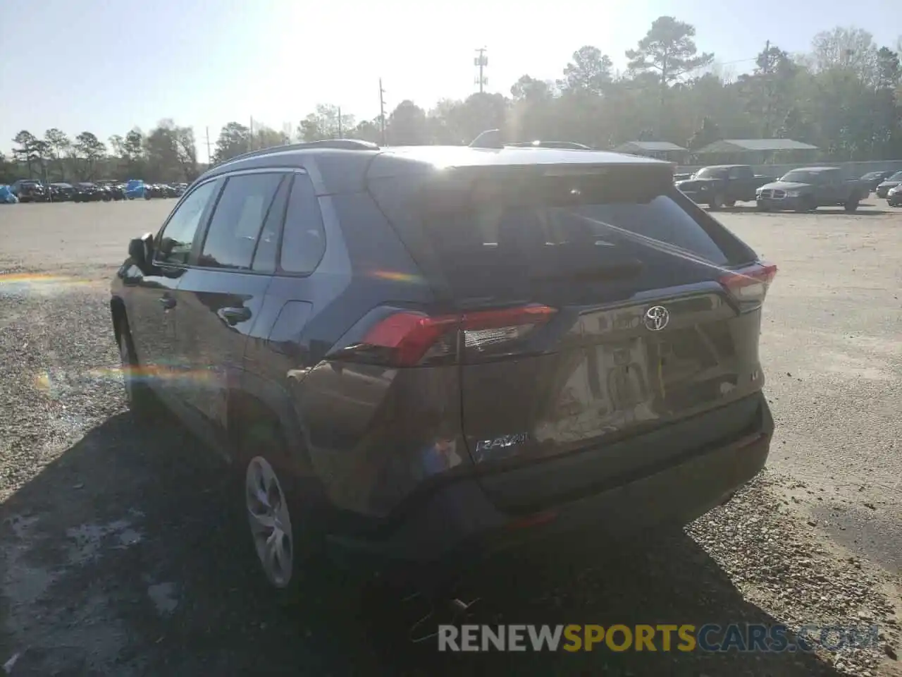 3 Photograph of a damaged car 2T3H1RFV8KW044768 TOYOTA RAV4 2019