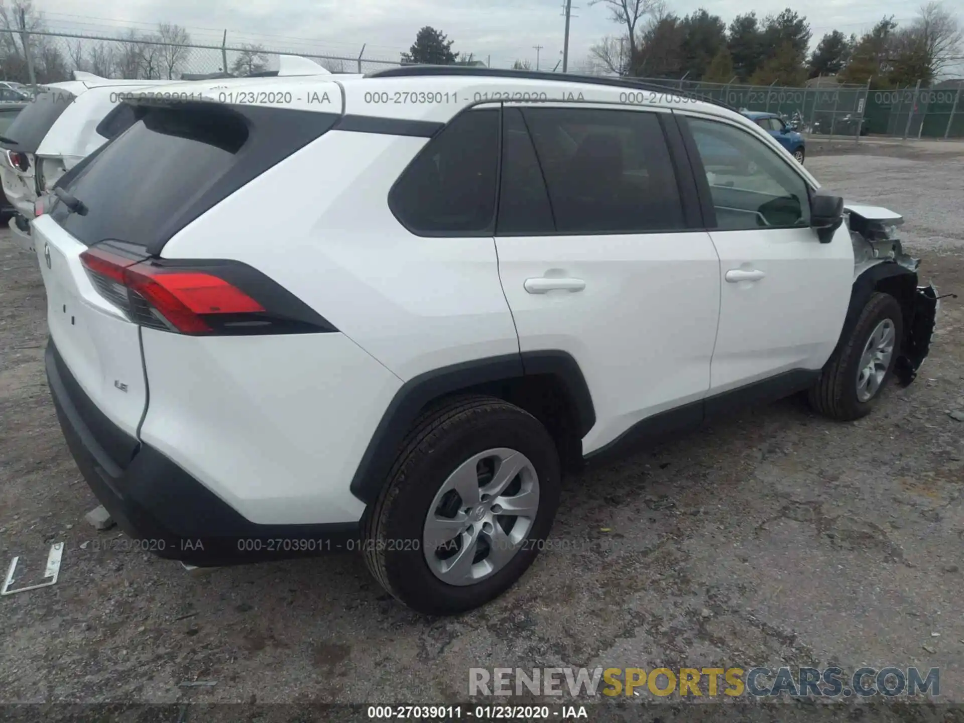 4 Photograph of a damaged car 2T3H1RFV8KW044947 TOYOTA RAV4 2019