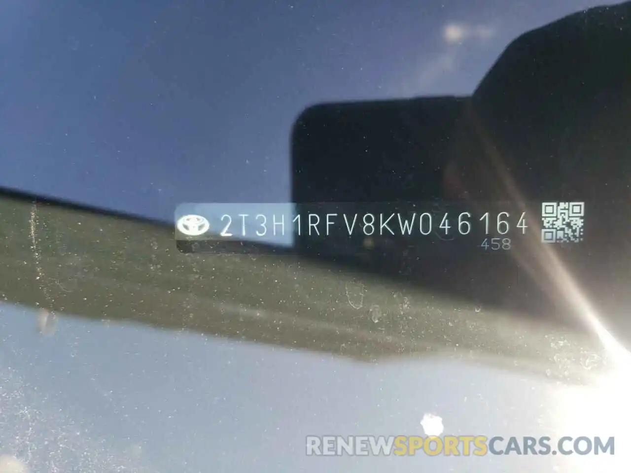 10 Photograph of a damaged car 2T3H1RFV8KW046164 TOYOTA RAV4 2019