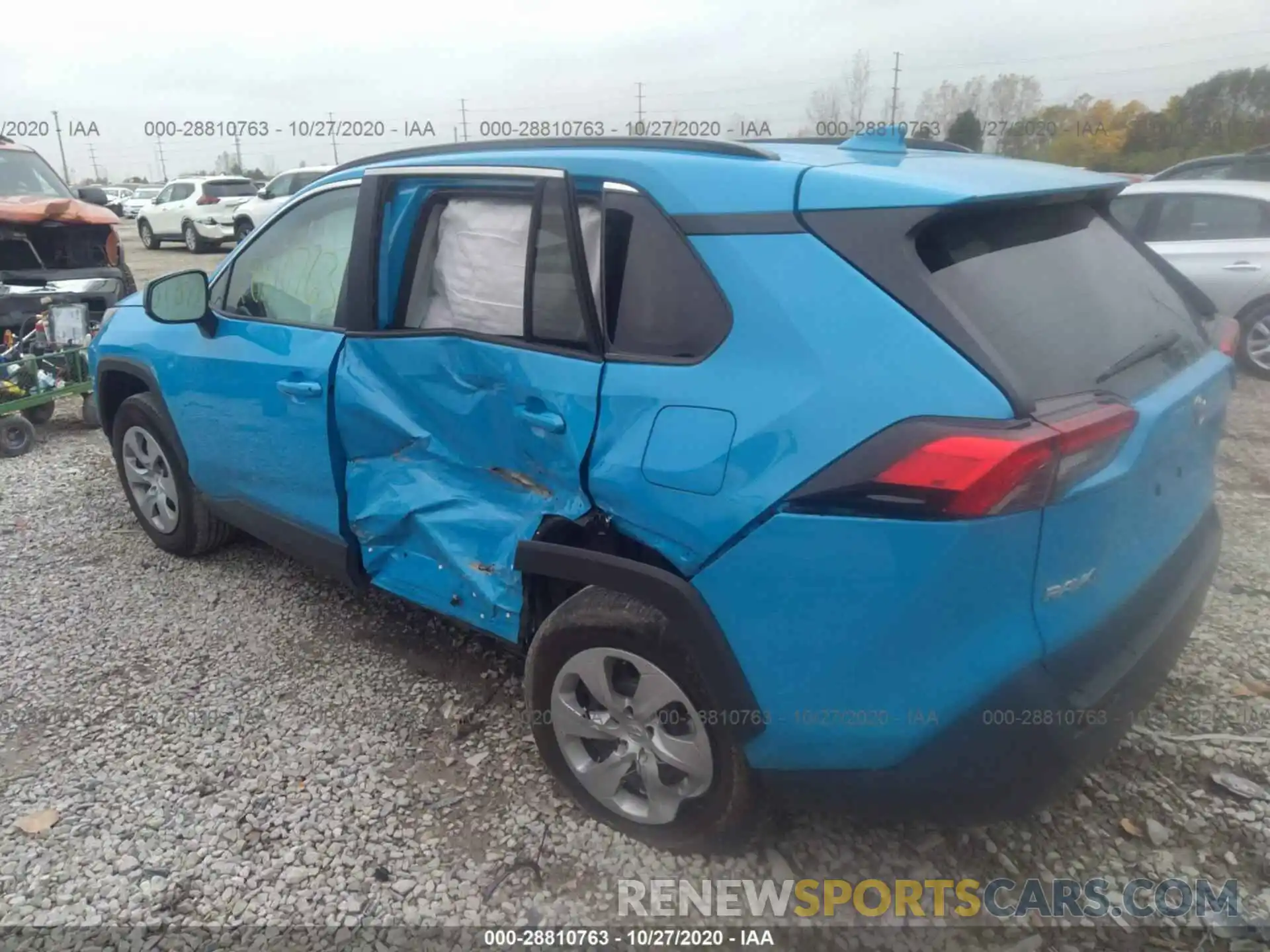 3 Photograph of a damaged car 2T3H1RFV8KW046858 TOYOTA RAV4 2019