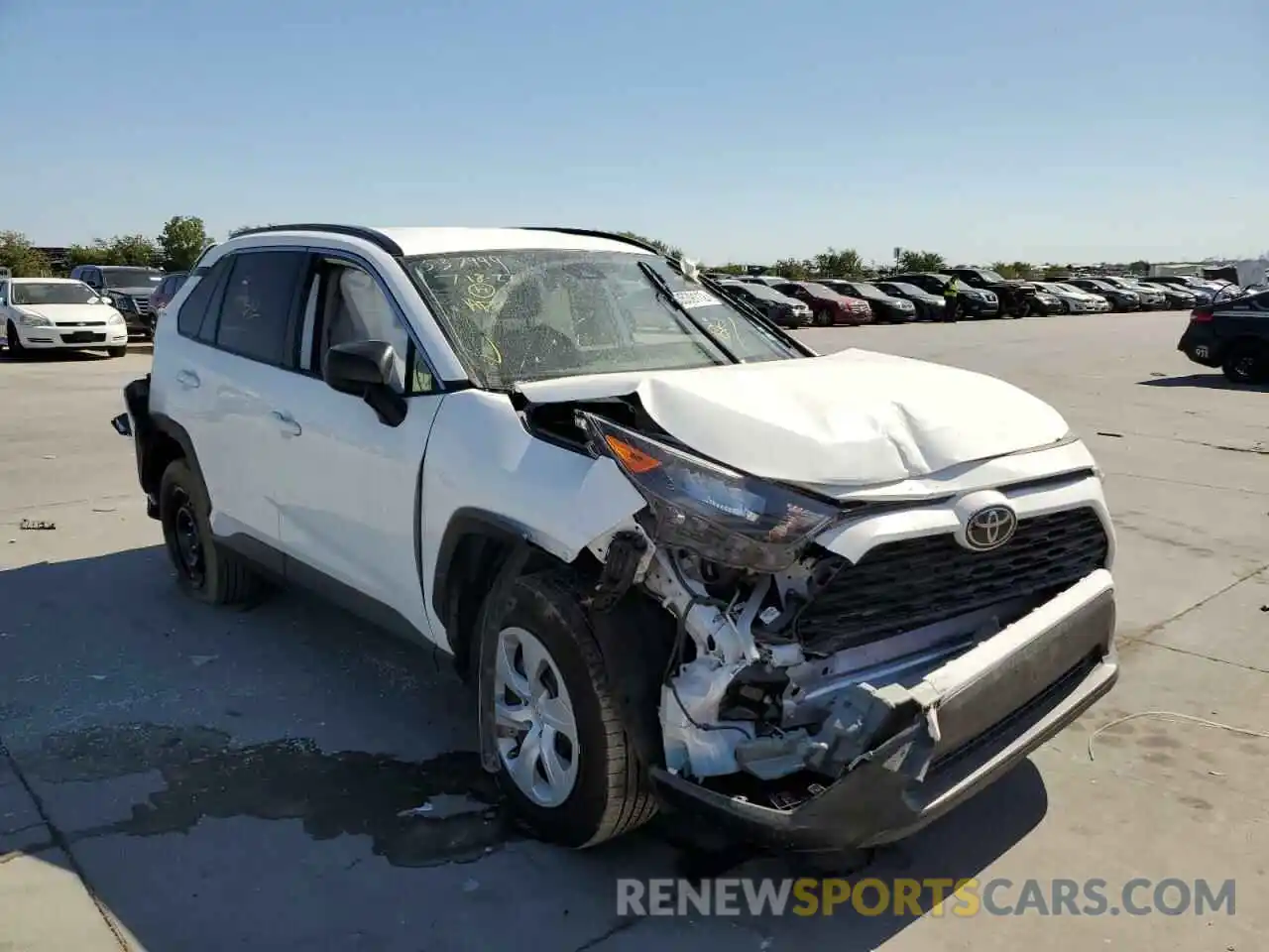 1 Photograph of a damaged car 2T3H1RFV9KC008136 TOYOTA RAV4 2019