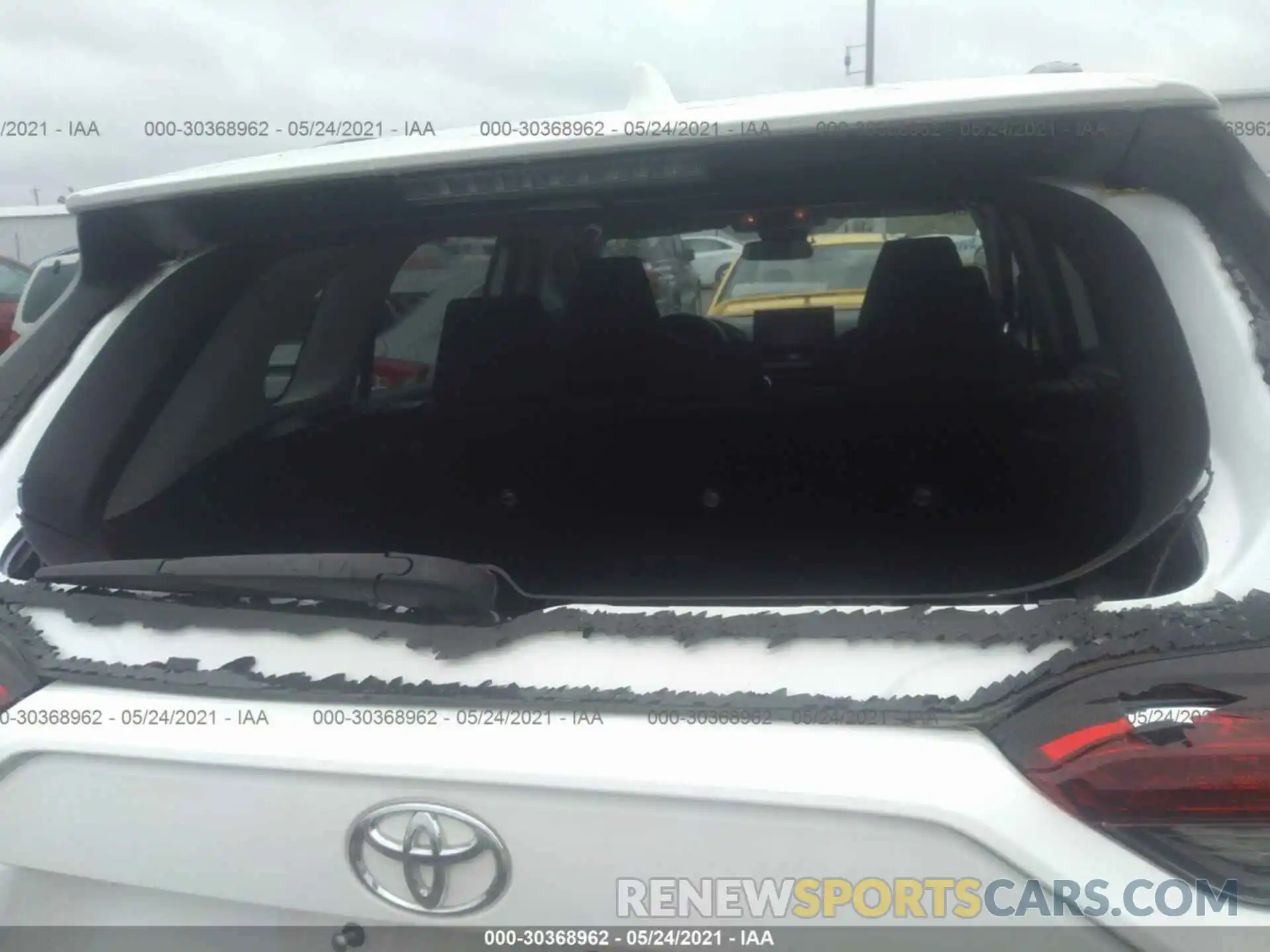 6 Photograph of a damaged car 2T3H1RFV9KC008976 TOYOTA RAV4 2019