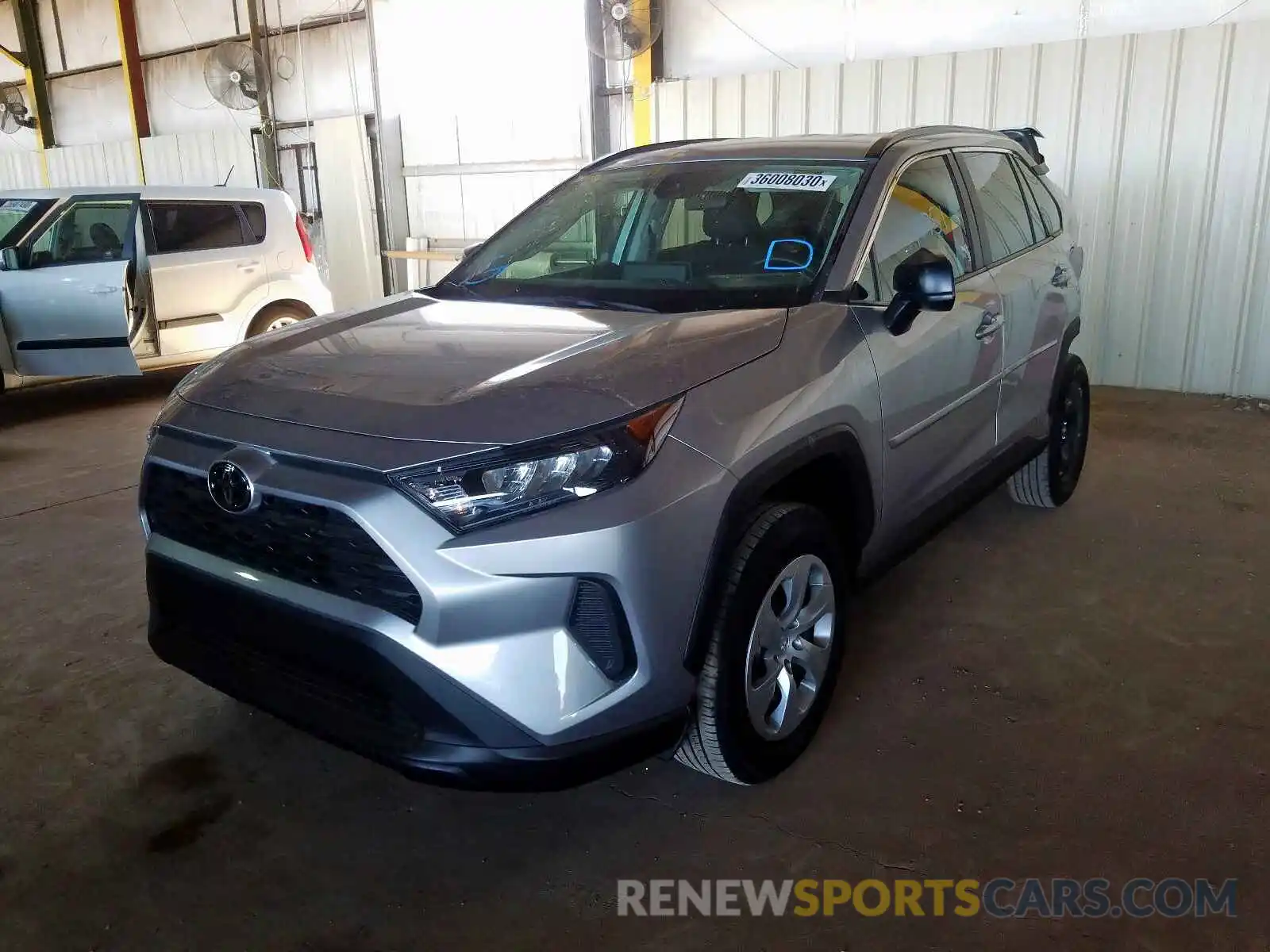 2 Фотография поврежденного автомобиля 2T3H1RFV9KC014762 TOYOTA RAV4 2019