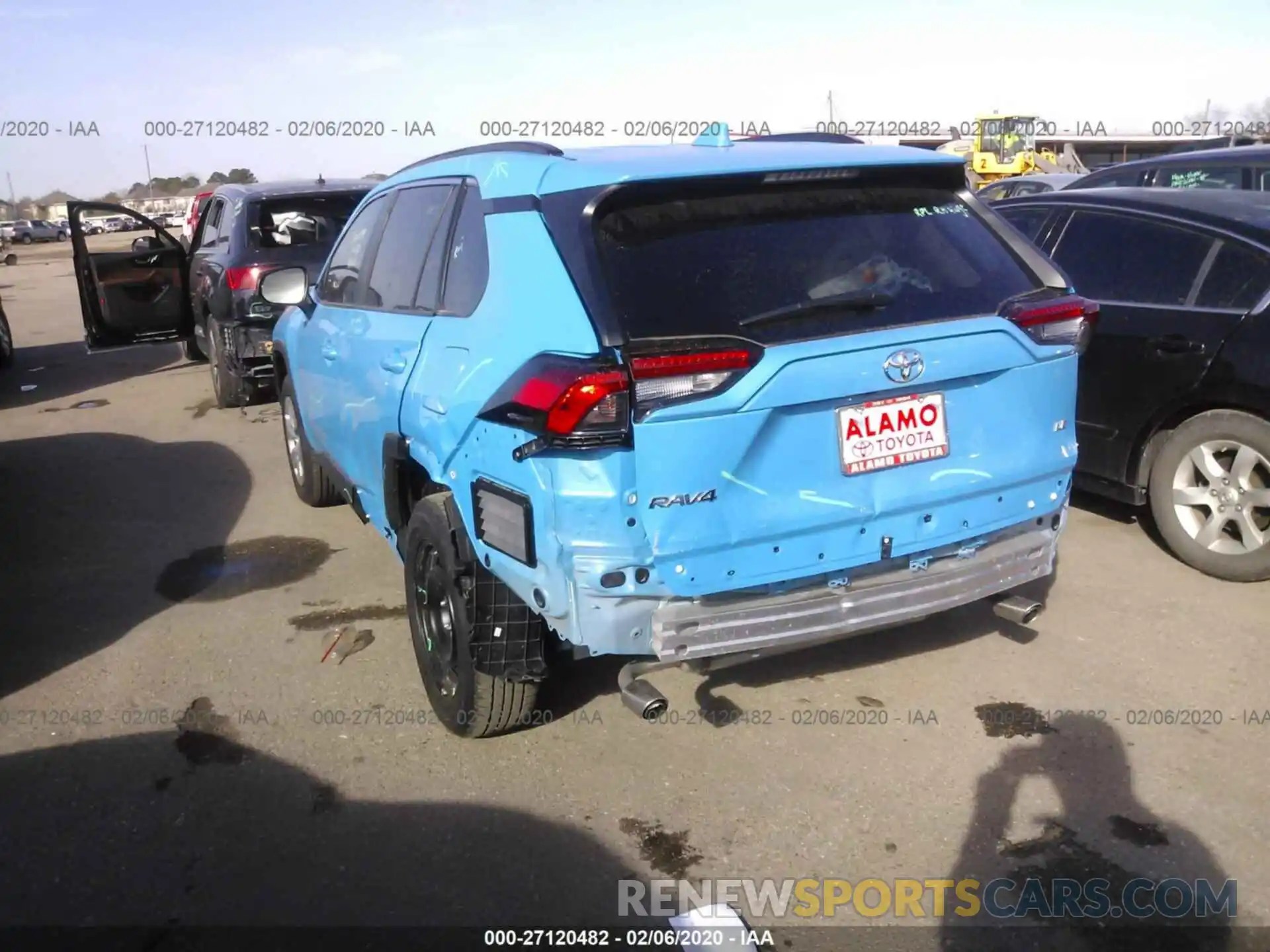 3 Фотография поврежденного автомобиля 2T3H1RFV9KC029374 TOYOTA RAV4 2019